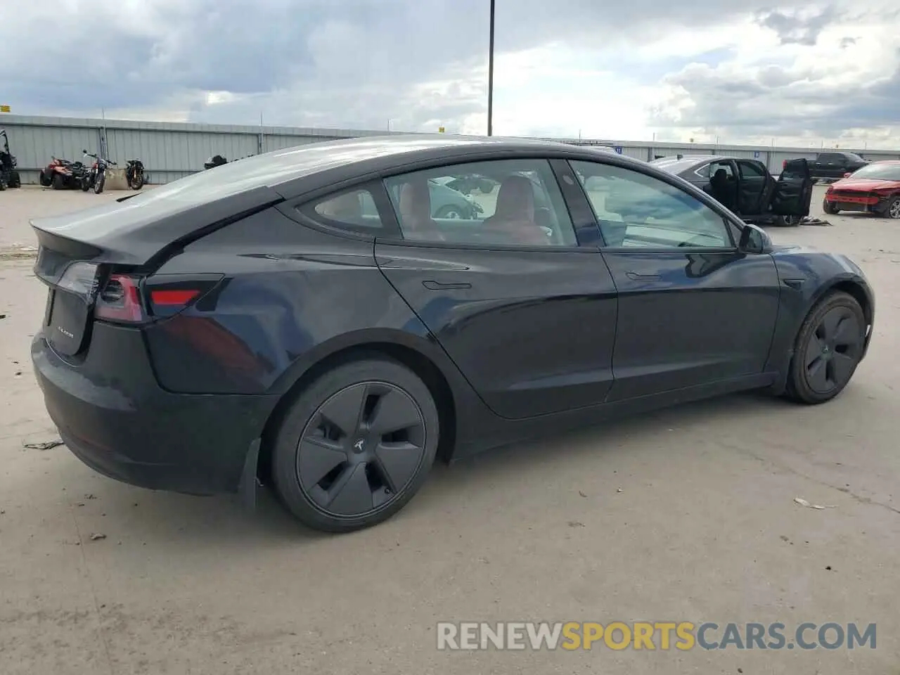 3 Photograph of a damaged car 5YJ3E1EB9MF006708 TESLA MODEL 3 2021