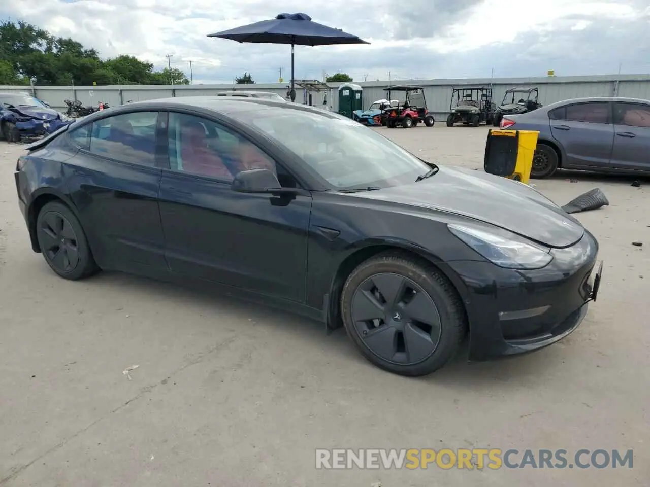 4 Photograph of a damaged car 5YJ3E1EB9MF006708 TESLA MODEL 3 2021