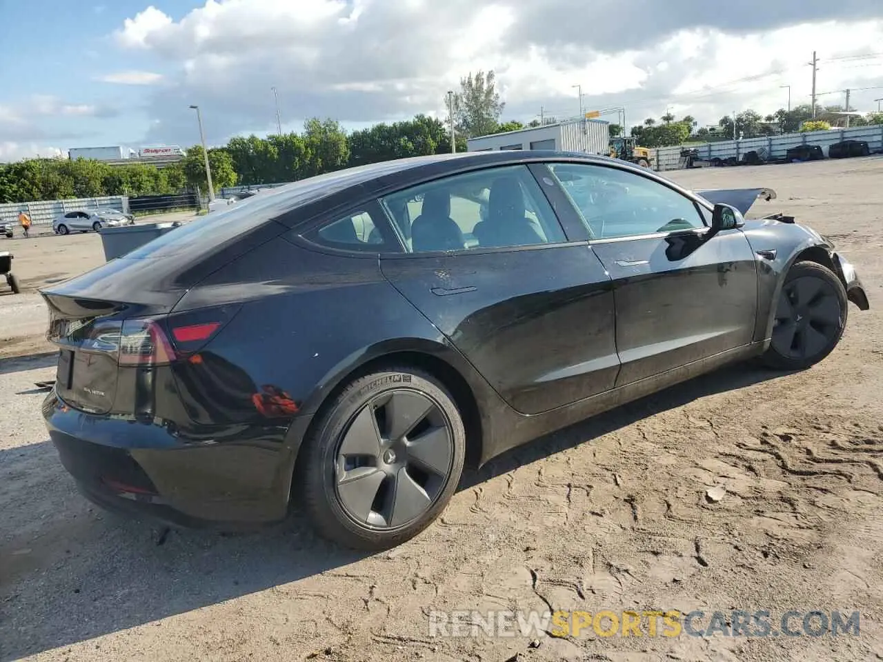 3 Photograph of a damaged car 5YJ3E1EB9MF014789 TESLA MODEL 3 2021