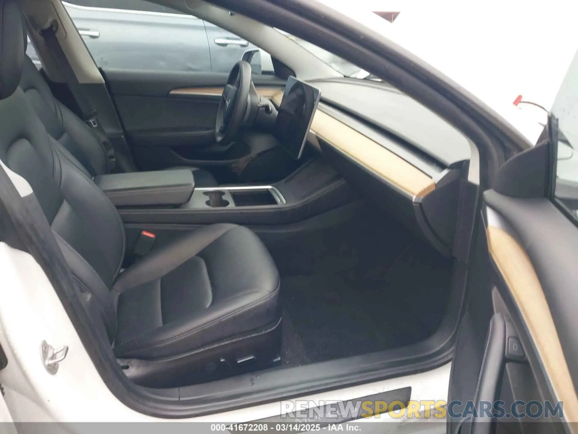 5 Photograph of a damaged car 5YJ3E1EB9MF014985 TESLA MODEL 3 2021