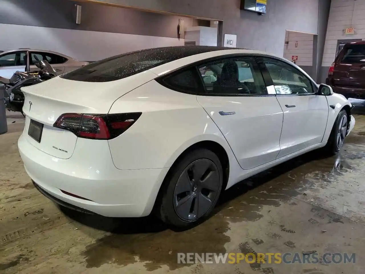 3 Photograph of a damaged car 5YJ3E1EB9MF034847 TESLA MODEL 3 2021