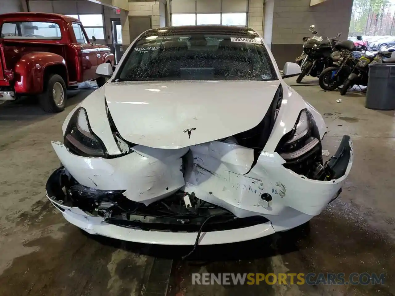 5 Photograph of a damaged car 5YJ3E1EB9MF034847 TESLA MODEL 3 2021