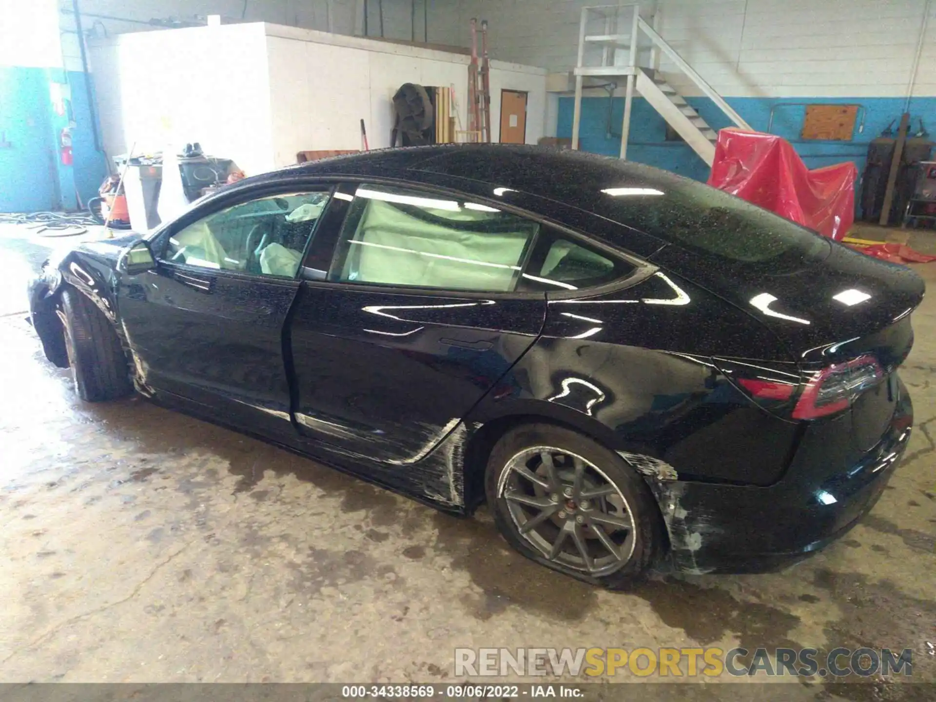 3 Photograph of a damaged car 5YJ3E1EB9MF044276 TESLA MODEL 3 2021