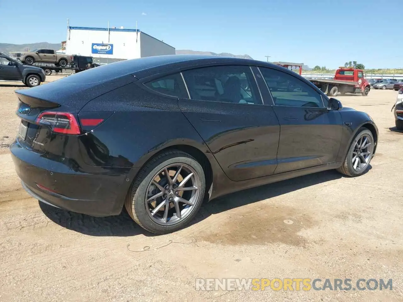 3 Photograph of a damaged car 5YJ3E1EB9MF052538 TESLA MODEL 3 2021