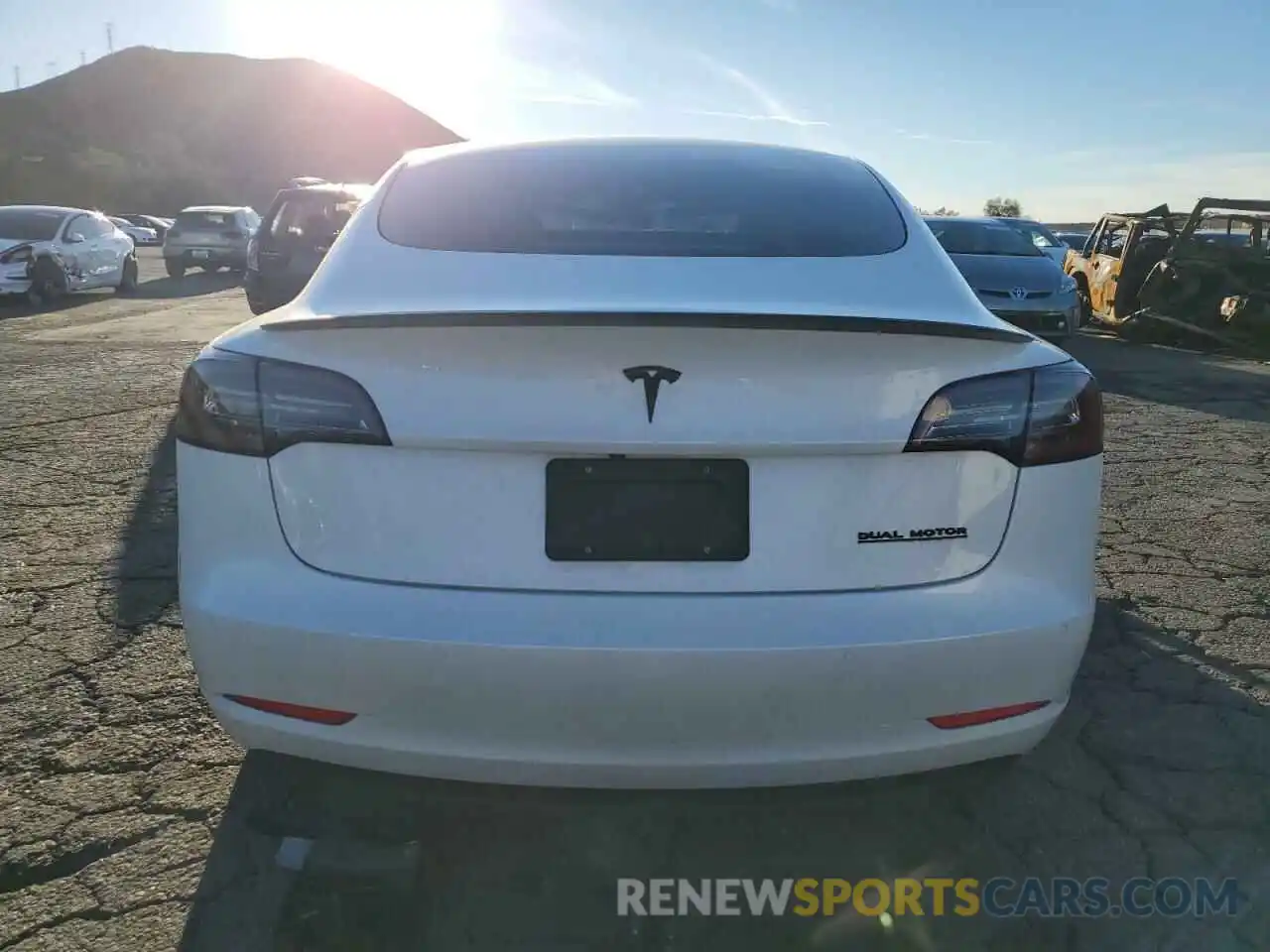 6 Photograph of a damaged car 5YJ3E1EB9MF060963 TESLA MODEL 3 2021