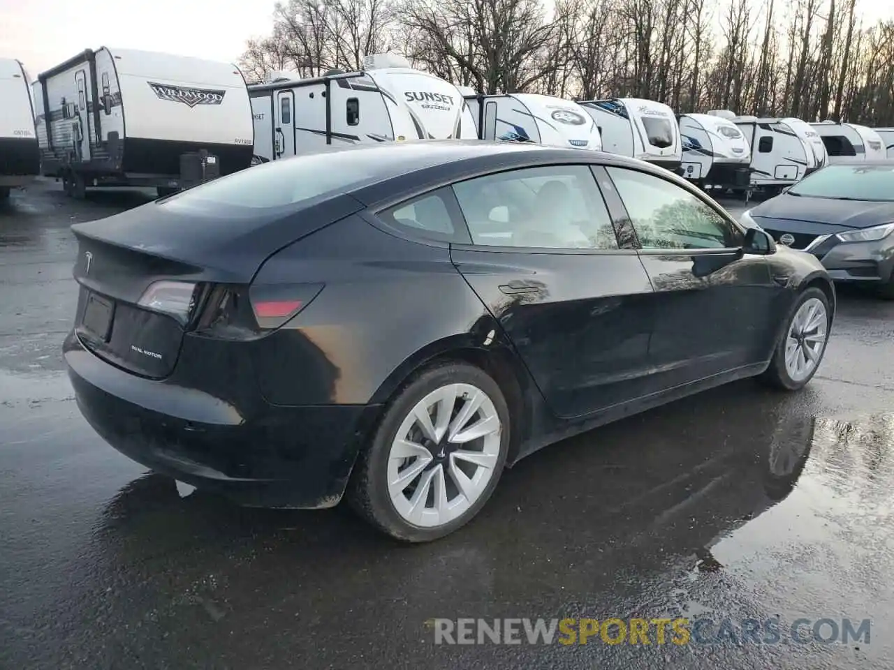 3 Photograph of a damaged car 5YJ3E1EB9MF066357 TESLA MODEL 3 2021