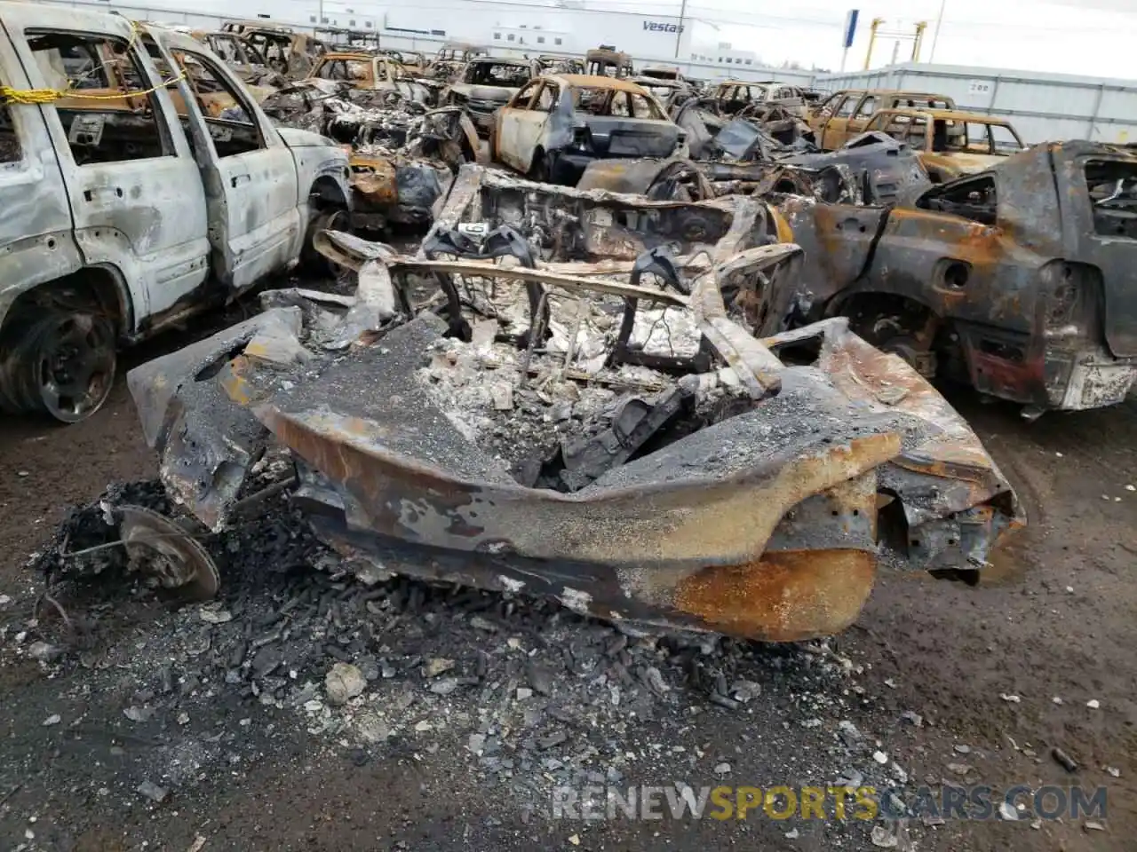 10 Photograph of a damaged car 5YJ3E1EB9MF066844 TESLA MODEL 3 2021