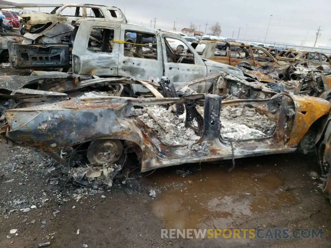 9 Photograph of a damaged car 5YJ3E1EB9MF066844 TESLA MODEL 3 2021