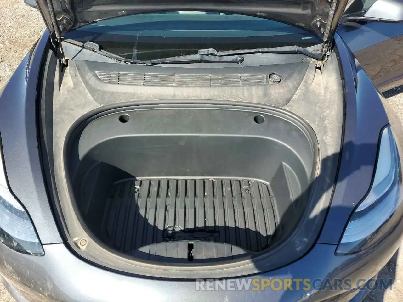 11 Photograph of a damaged car 5YJ3E1EB9MF853132 TESLA MODEL 3 2021