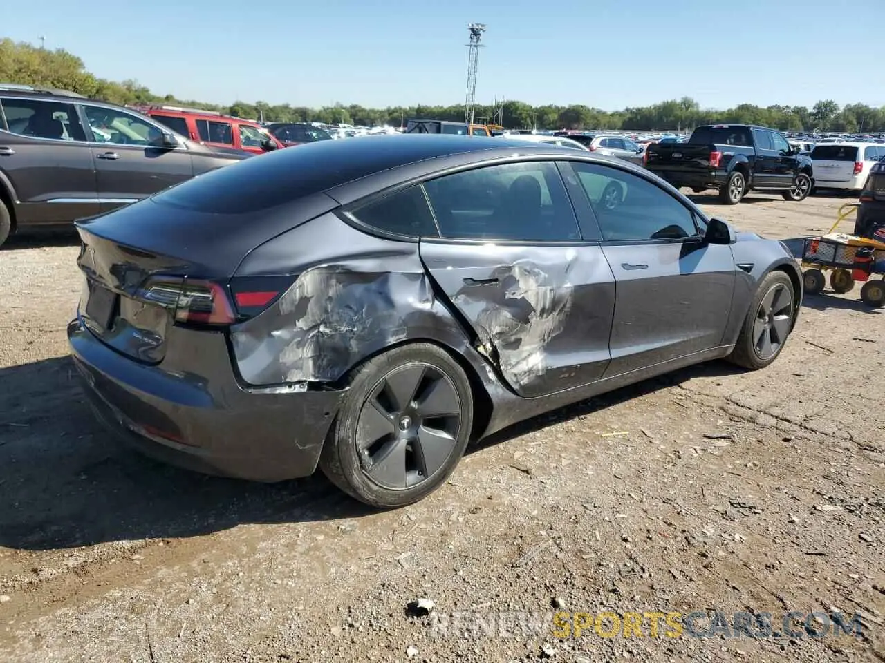 3 Photograph of a damaged car 5YJ3E1EB9MF853132 TESLA MODEL 3 2021