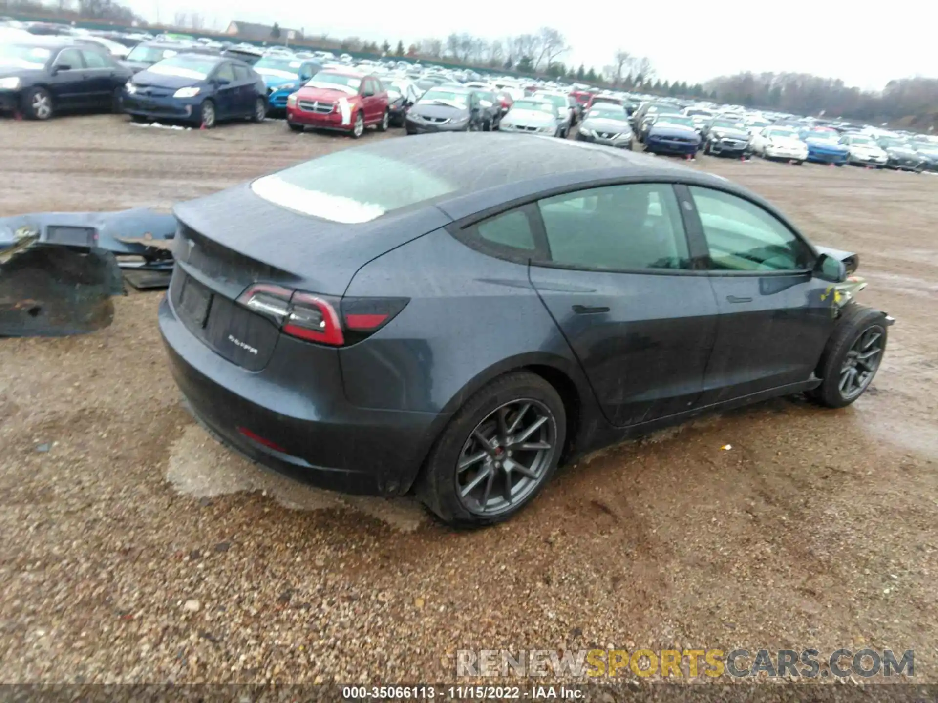 4 Photograph of a damaged car 5YJ3E1EB9MF853177 TESLA MODEL 3 2021