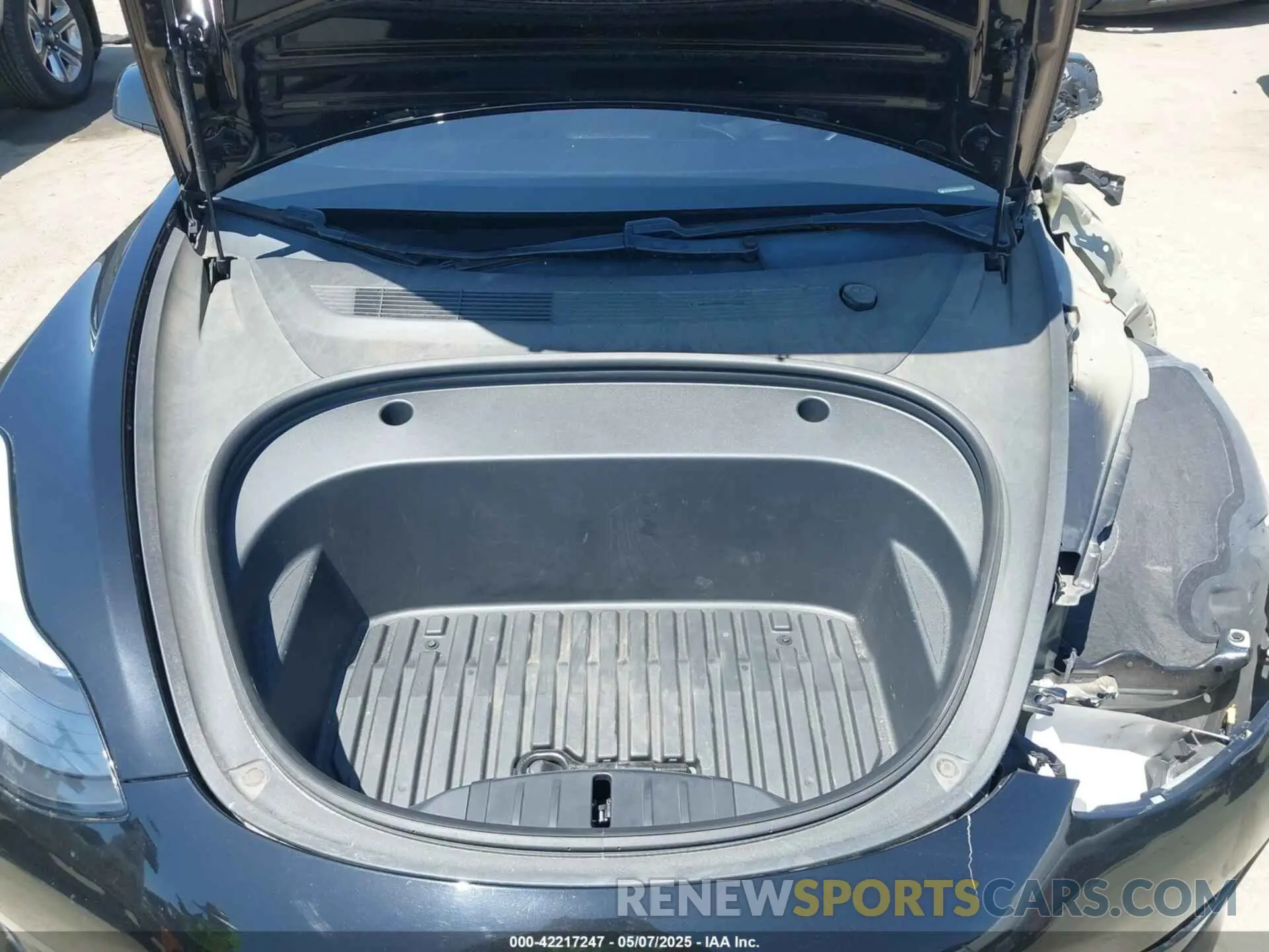 10 Photograph of a damaged car 5YJ3E1EB9MF871260 TESLA MODEL 3 2021