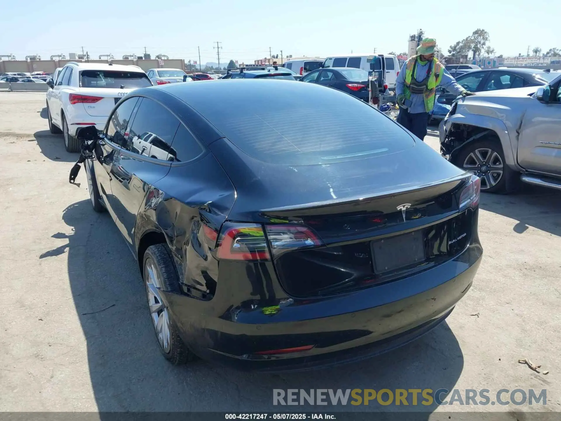 3 Photograph of a damaged car 5YJ3E1EB9MF871260 TESLA MODEL 3 2021