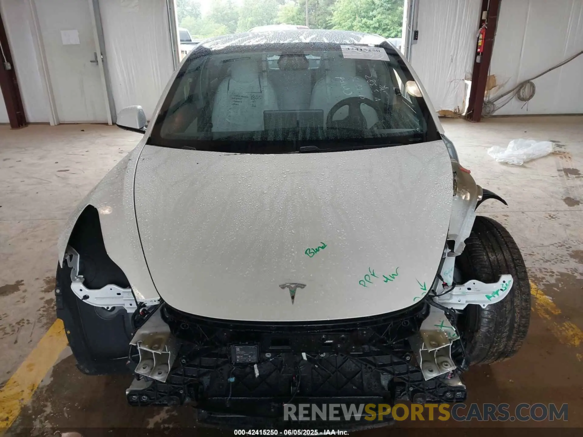 11 Photograph of a damaged car 5YJ3E1EB9MF903382 TESLA MODEL 3 2021