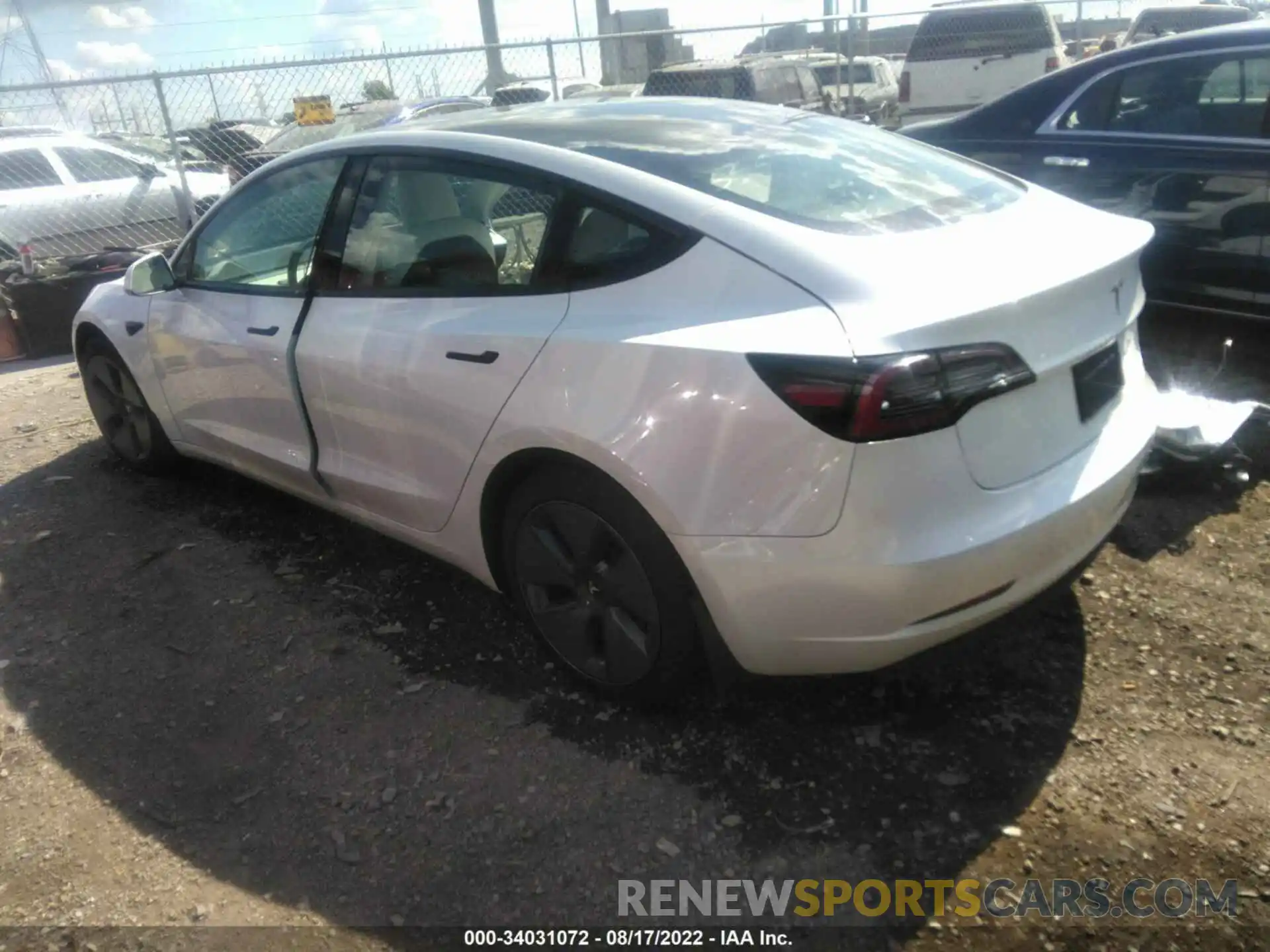 3 Photograph of a damaged car 5YJ3E1EB9MF913748 TESLA MODEL 3 2021