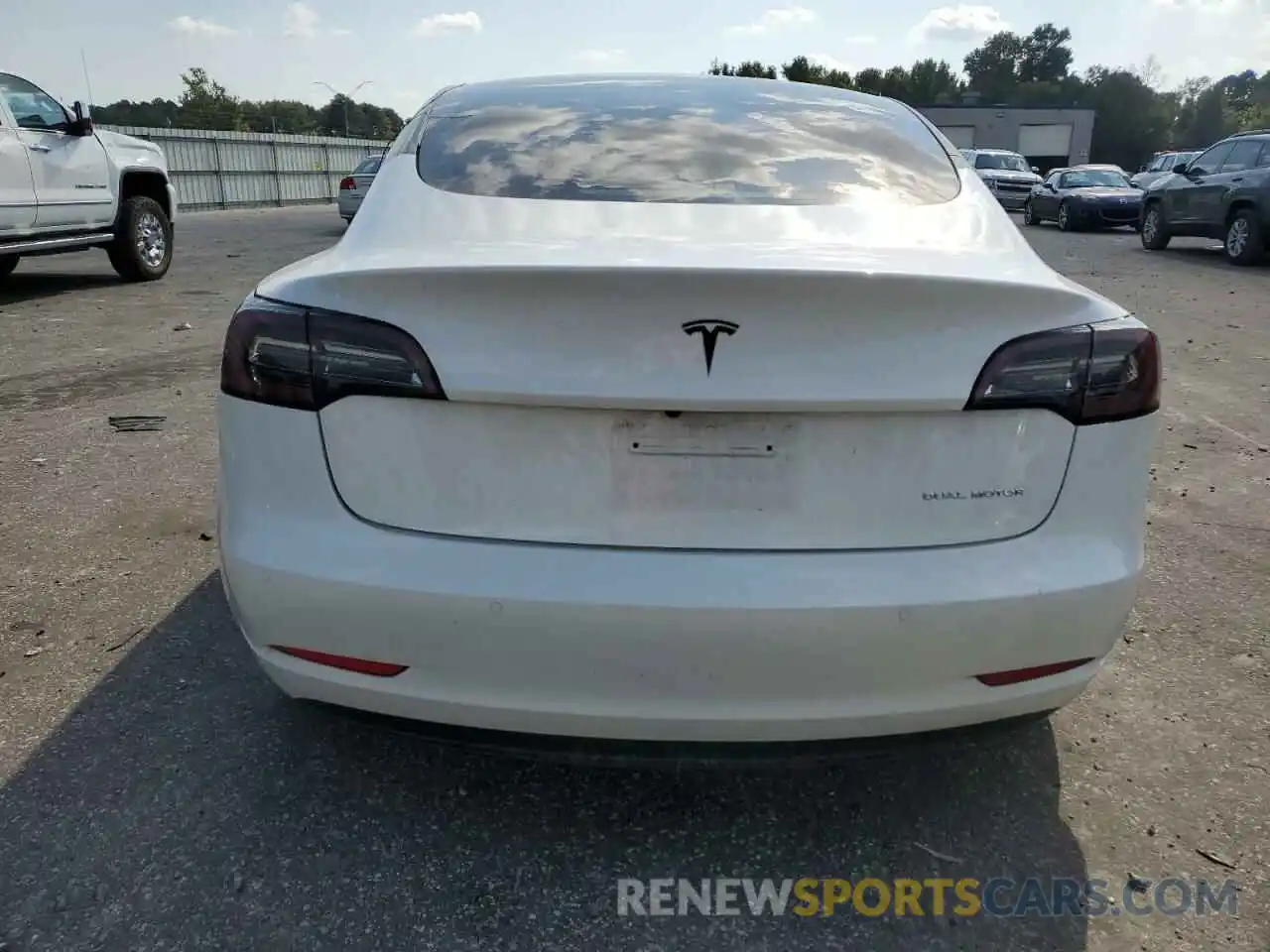 6 Photograph of a damaged car 5YJ3E1EB9MF923793 TESLA MODEL 3 2021