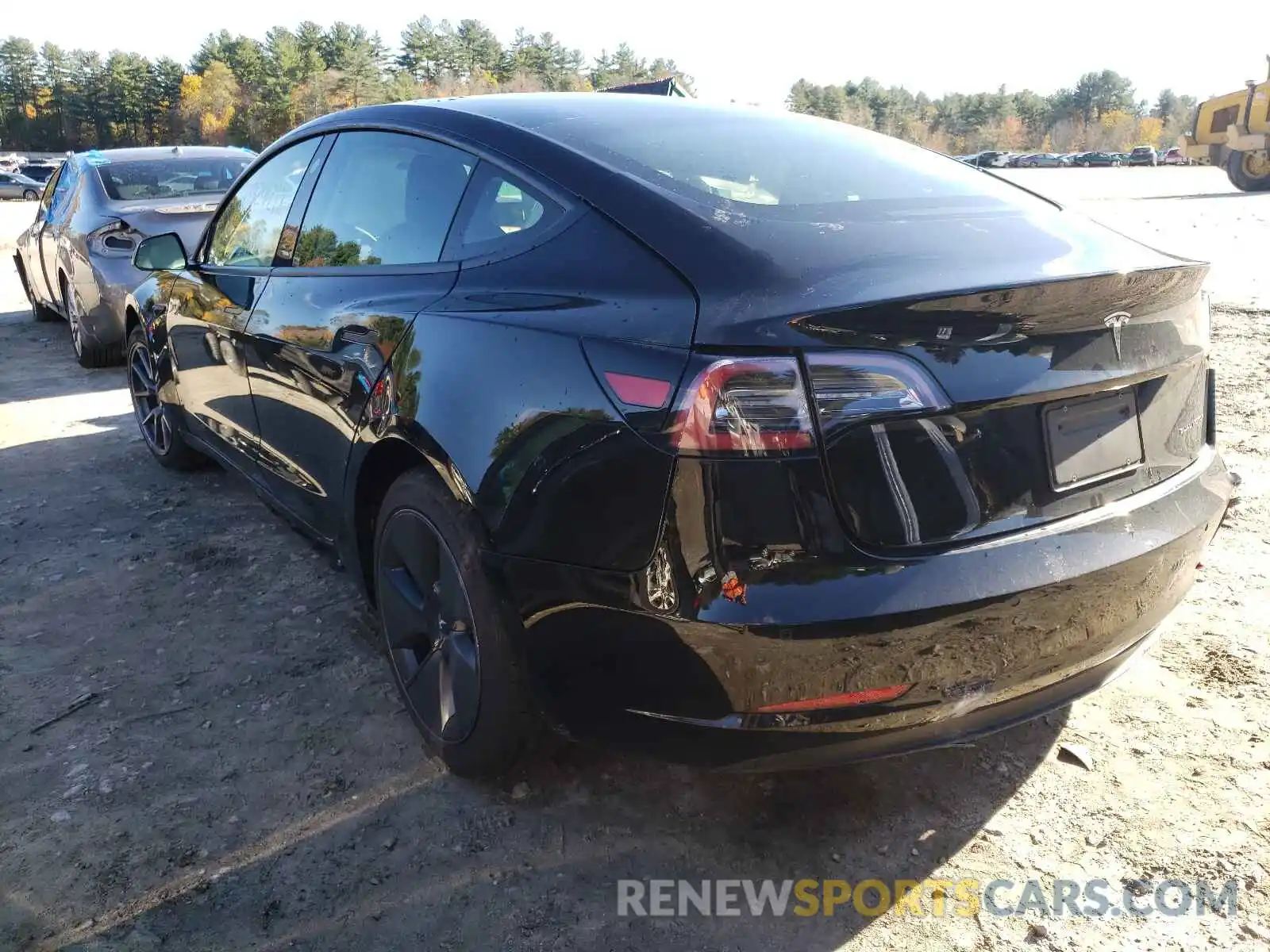 3 Photograph of a damaged car 5YJ3E1EB9MF924040 TESLA MODEL 3 2021