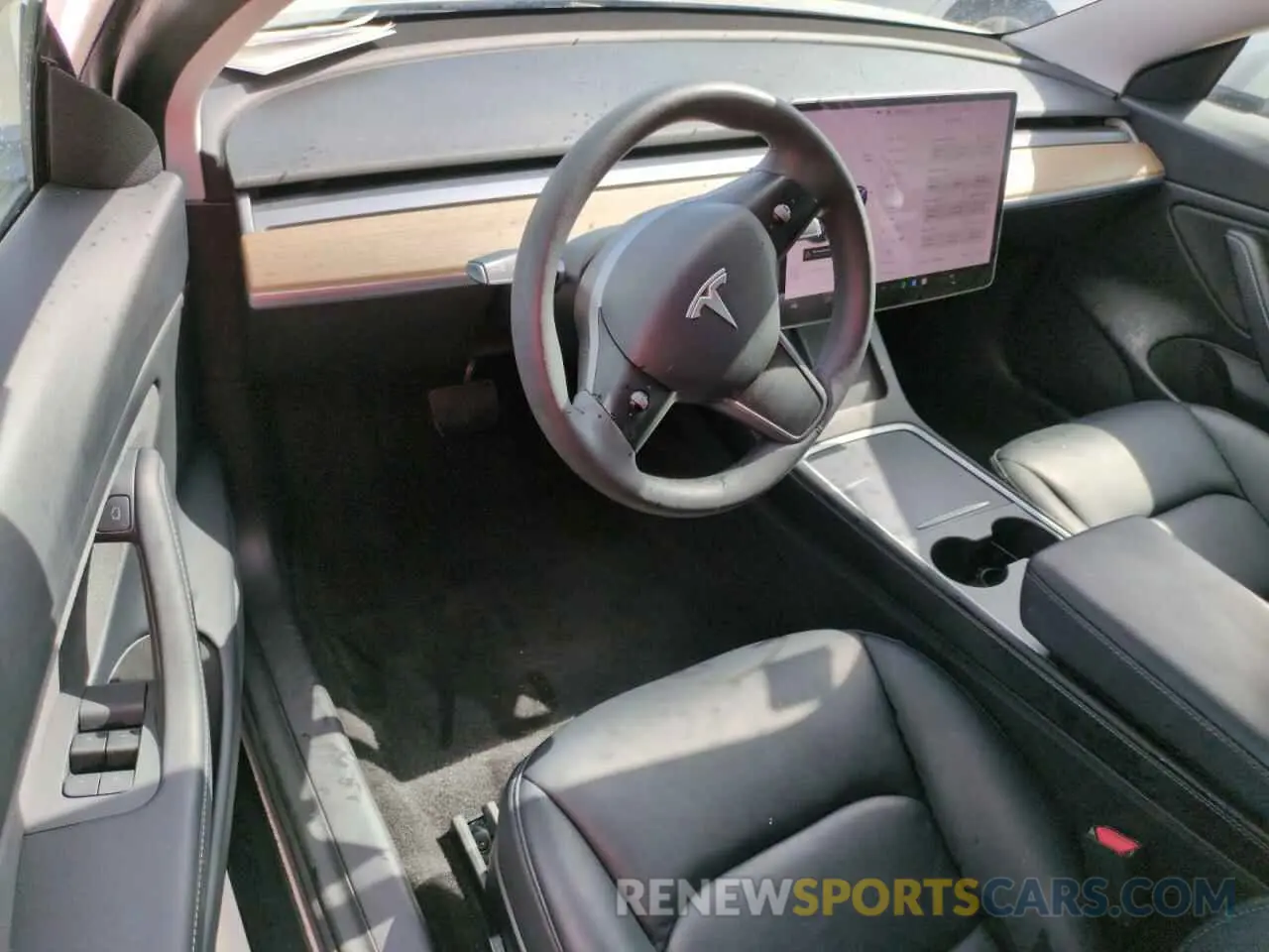 8 Photograph of a damaged car 5YJ3E1EB9MF924345 TESLA MODEL 3 2021