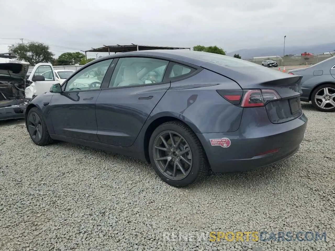 2 Photograph of a damaged car 5YJ3E1EB9MF937533 TESLA MODEL 3 2021