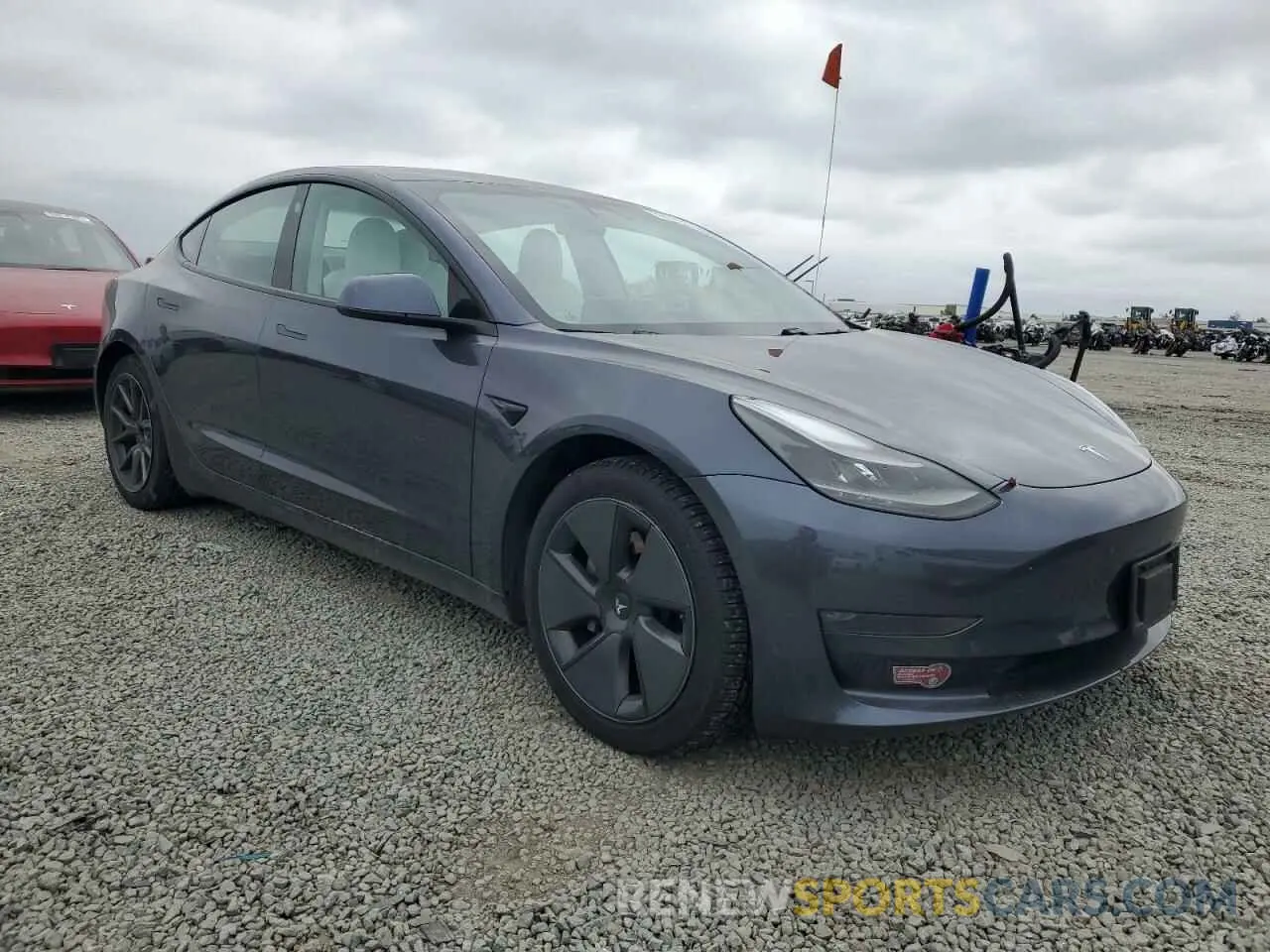 4 Photograph of a damaged car 5YJ3E1EB9MF937533 TESLA MODEL 3 2021