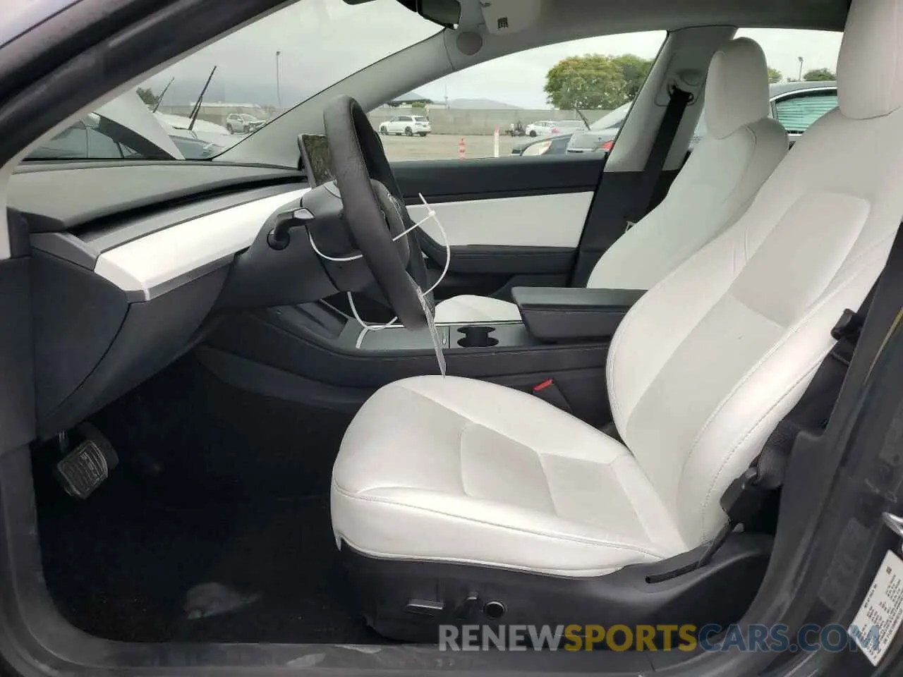 7 Photograph of a damaged car 5YJ3E1EB9MF937533 TESLA MODEL 3 2021