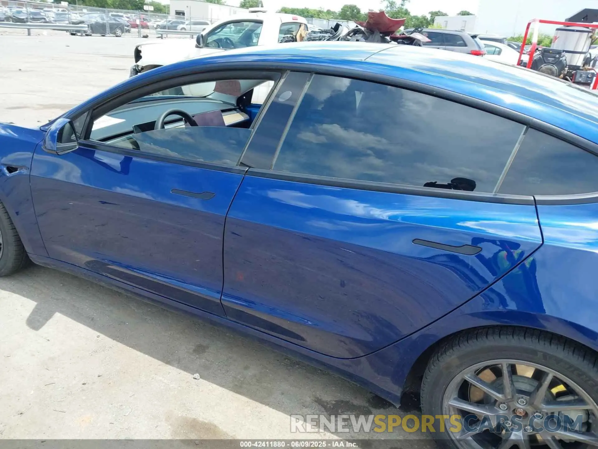 15 Photograph of a damaged car 5YJ3E1EB9MF974887 TESLA MODEL 3 2021