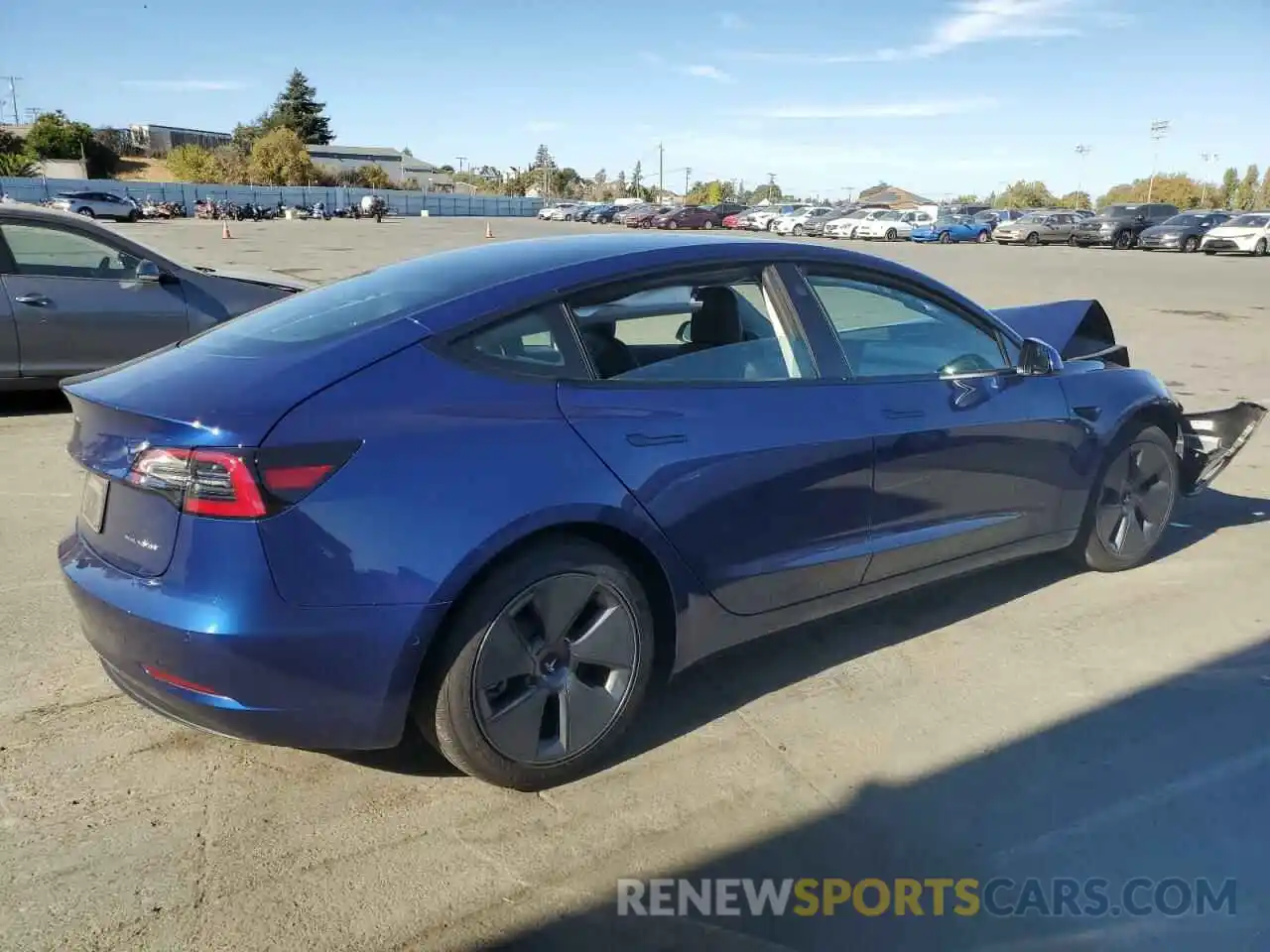 3 Photograph of a damaged car 5YJ3E1EB9MF995738 TESLA MODEL 3 2021