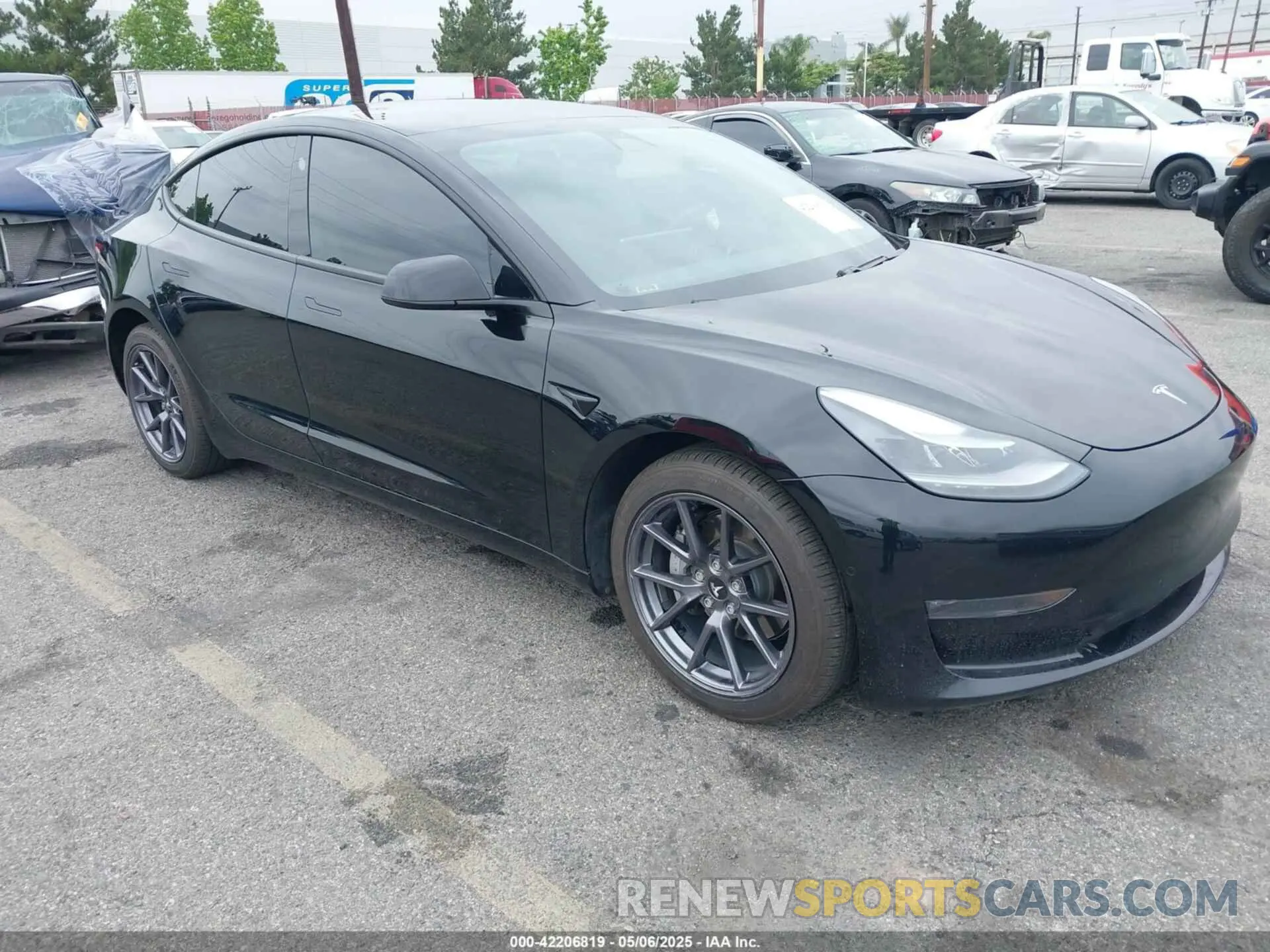 1 Photograph of a damaged car 5YJ3E1EBXMF050068 TESLA MODEL 3 2021
