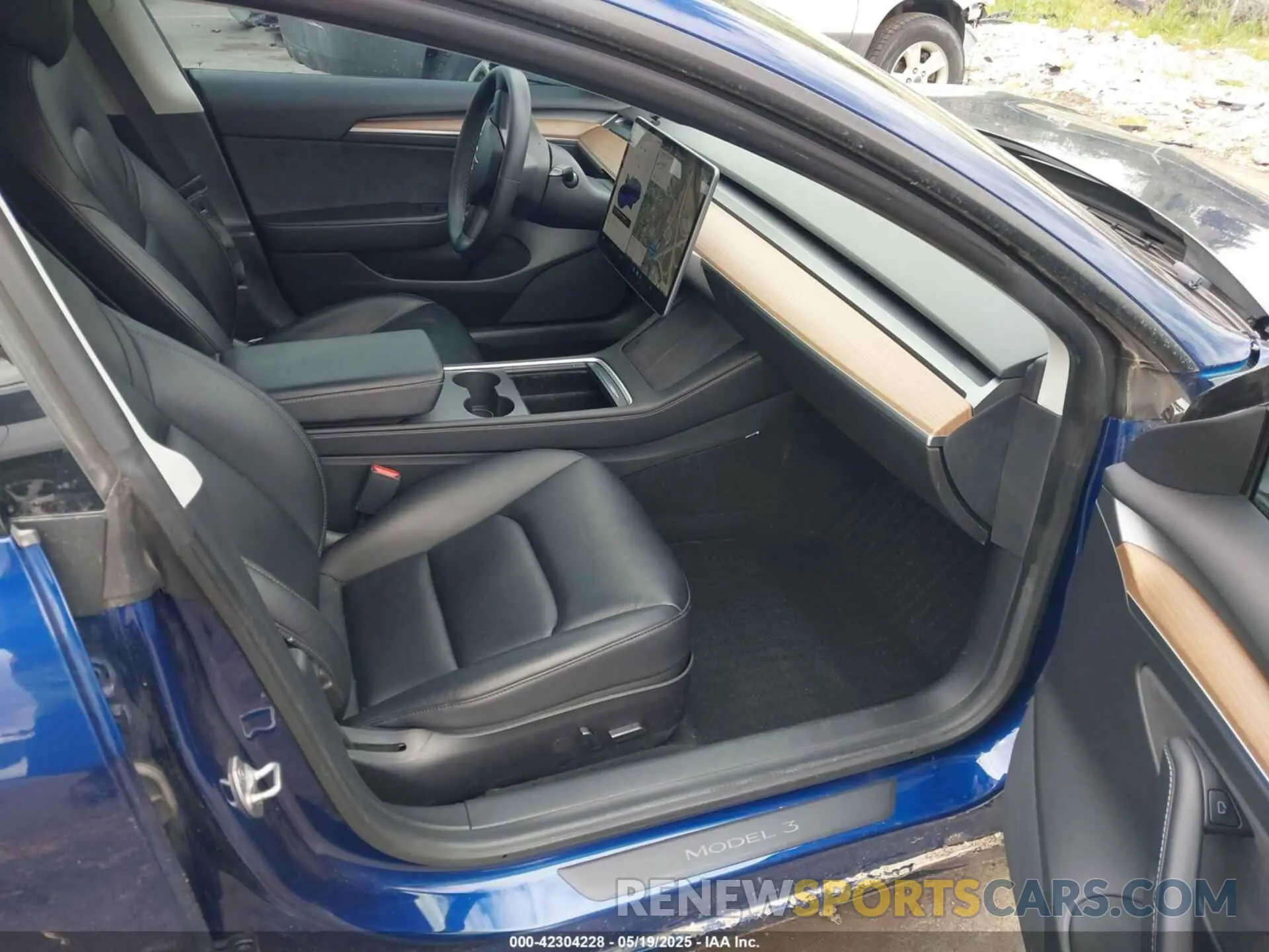 5 Photograph of a damaged car 5YJ3E1EBXMF054945 TESLA MODEL 3 2021