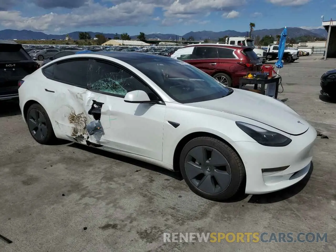 4 Photograph of a damaged car 5YJ3E1EBXMF150364 TESLA MODEL 3 2021