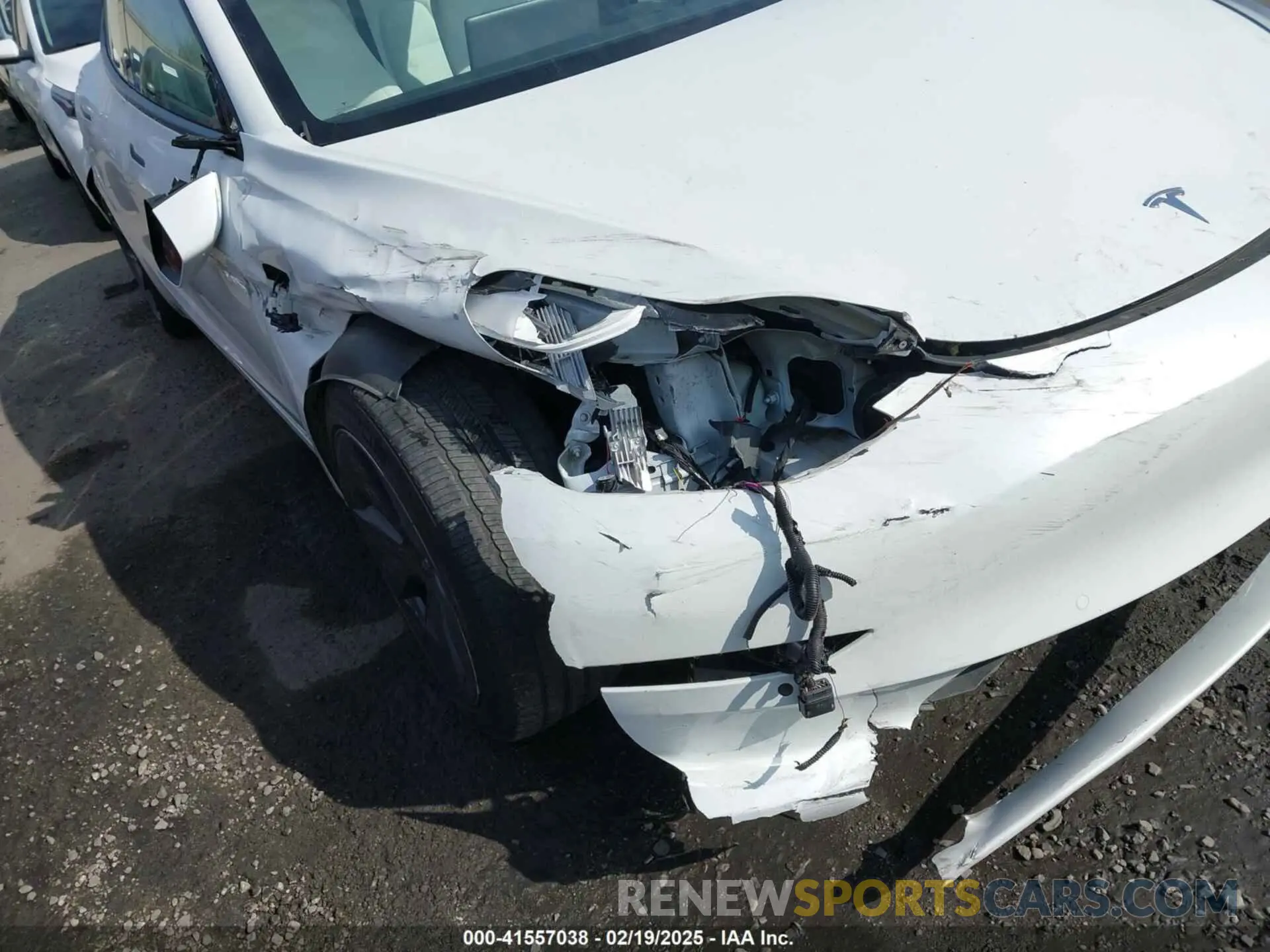 6 Photograph of a damaged car 5YJ3E1EBXMF860283 TESLA MODEL 3 2021