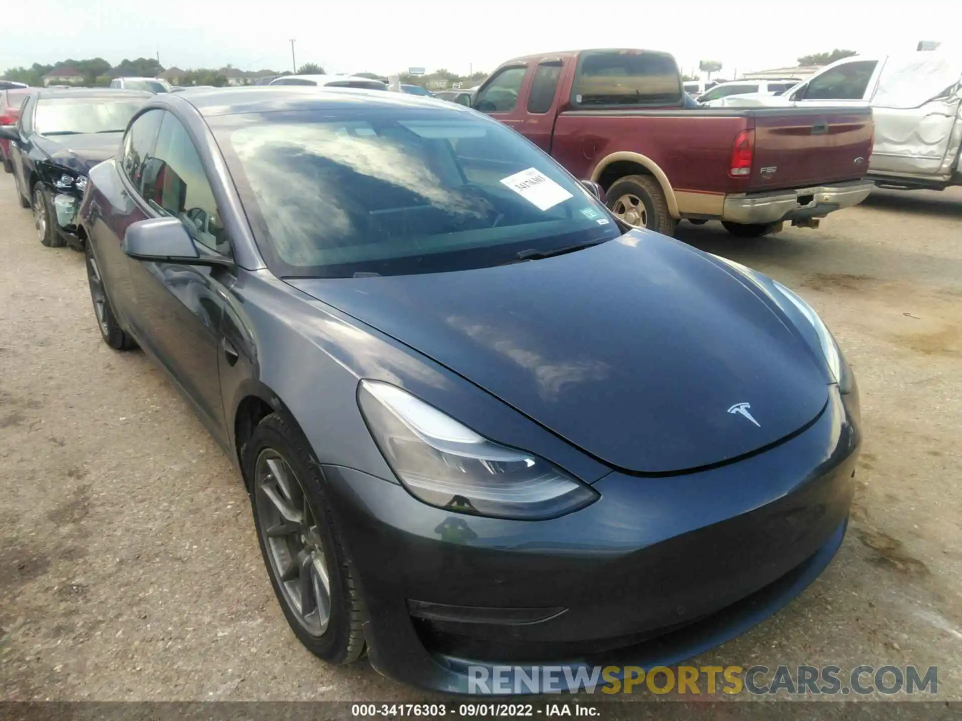 1 Photograph of a damaged car 5YJ3E1EBXMF902581 TESLA MODEL 3 2021