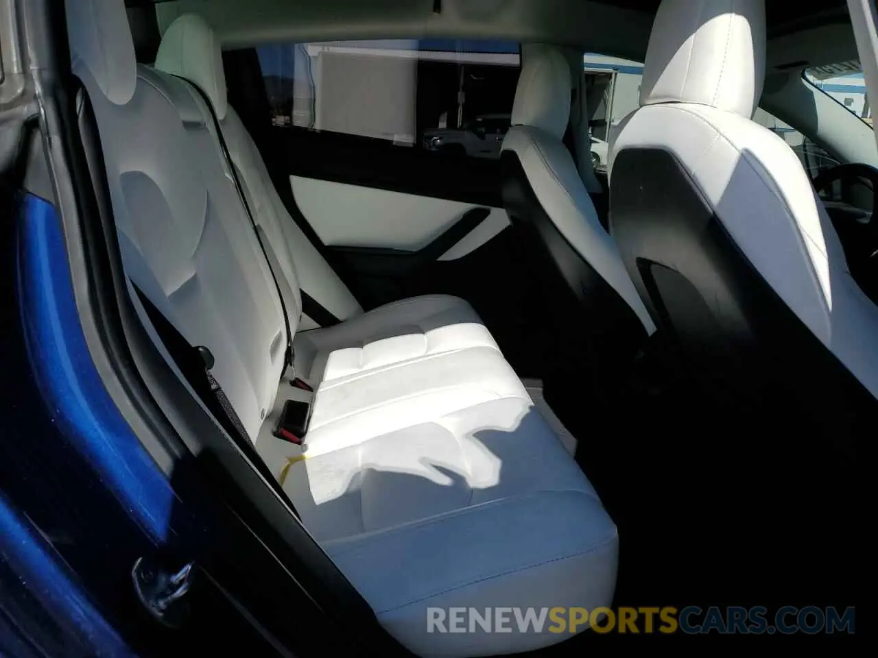 10 Photograph of a damaged car 5YJ3E1EBXMF925147 TESLA MODEL 3 2021