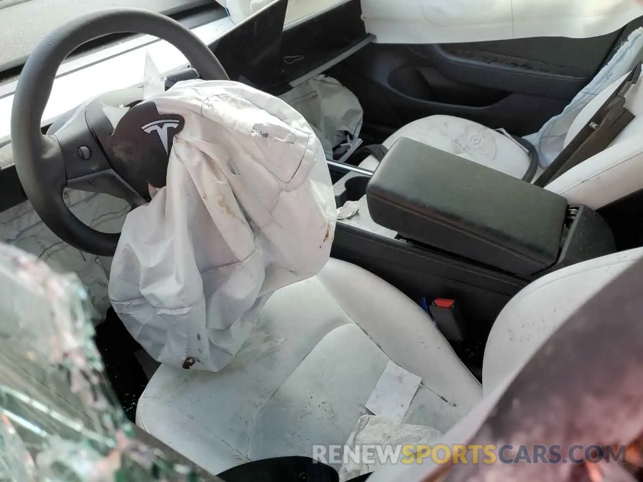 7 Photograph of a damaged car 5YJ3E1EBXMF999443 TESLA MODEL 3 2021