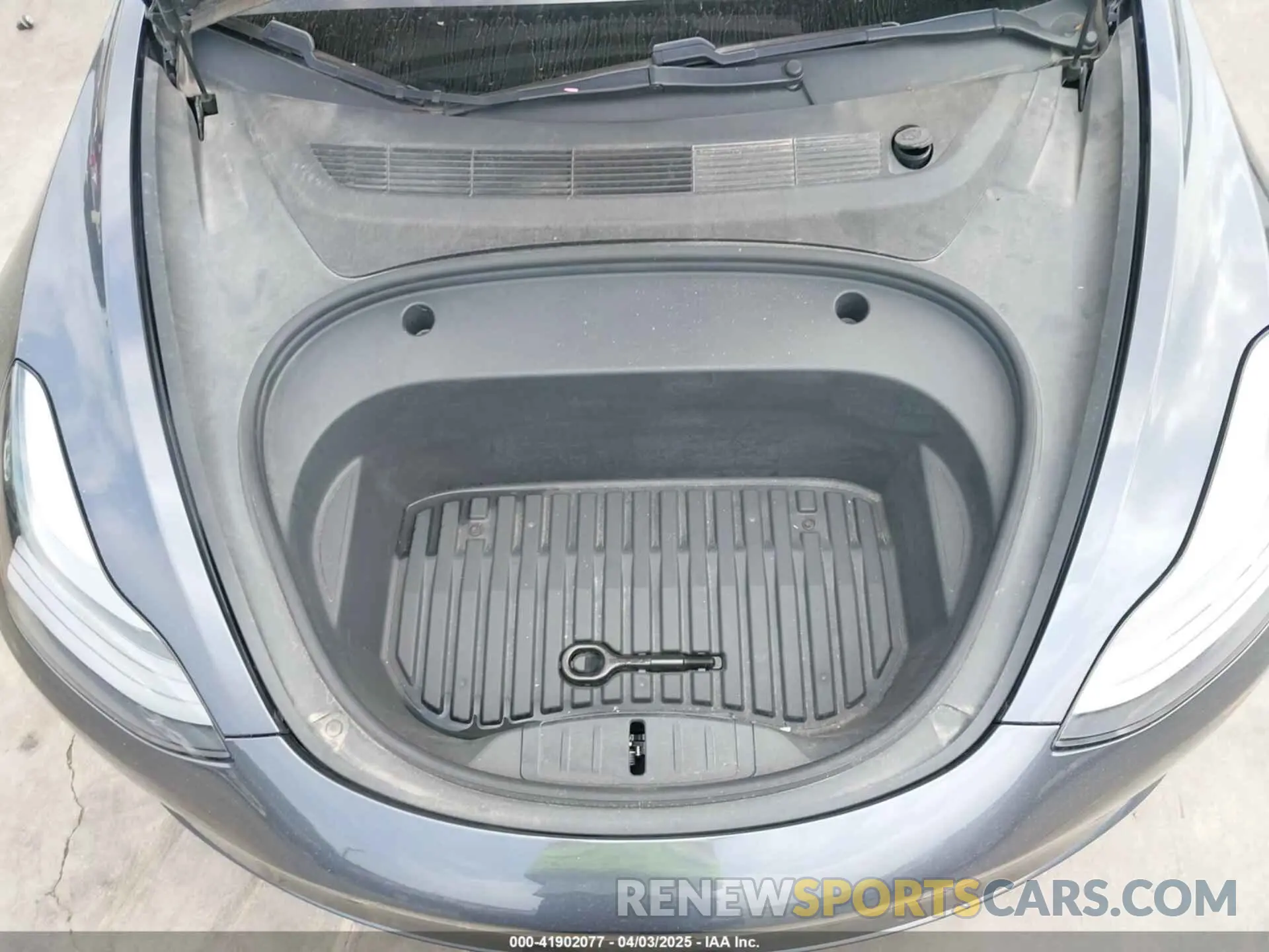 10 Photograph of a damaged car 5YJ3E1EC0MF060343 TESLA MODEL 3 2021