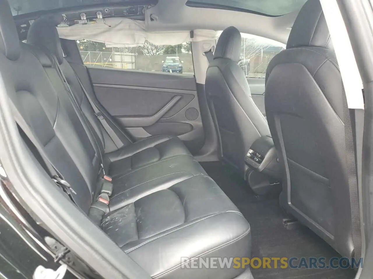 10 Photograph of a damaged car 5YJ3E1EC0MF075439 TESLA MODEL 3 2021