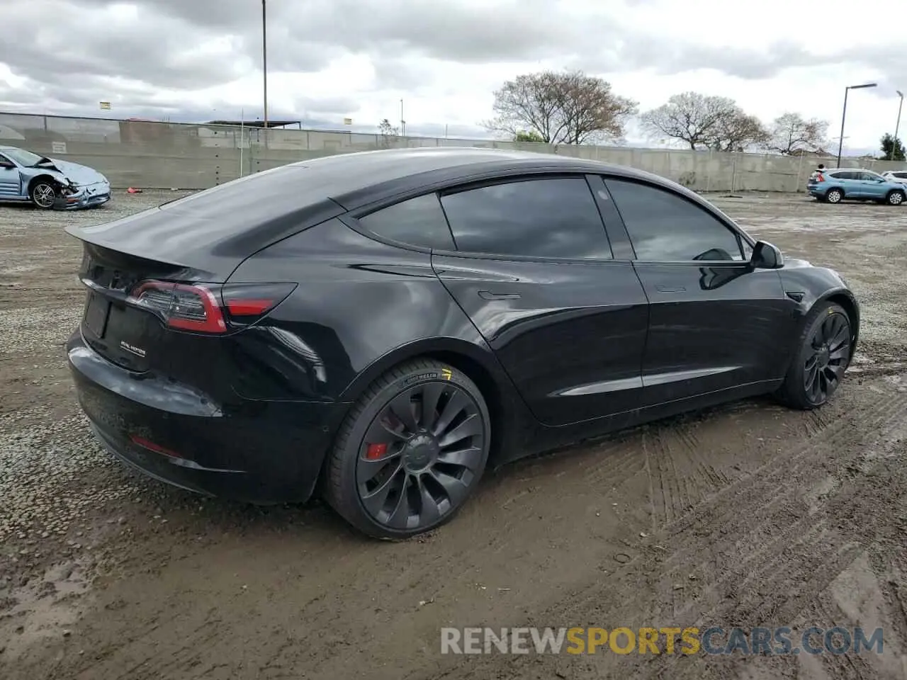 3 Photograph of a damaged car 5YJ3E1EC0MF075439 TESLA MODEL 3 2021