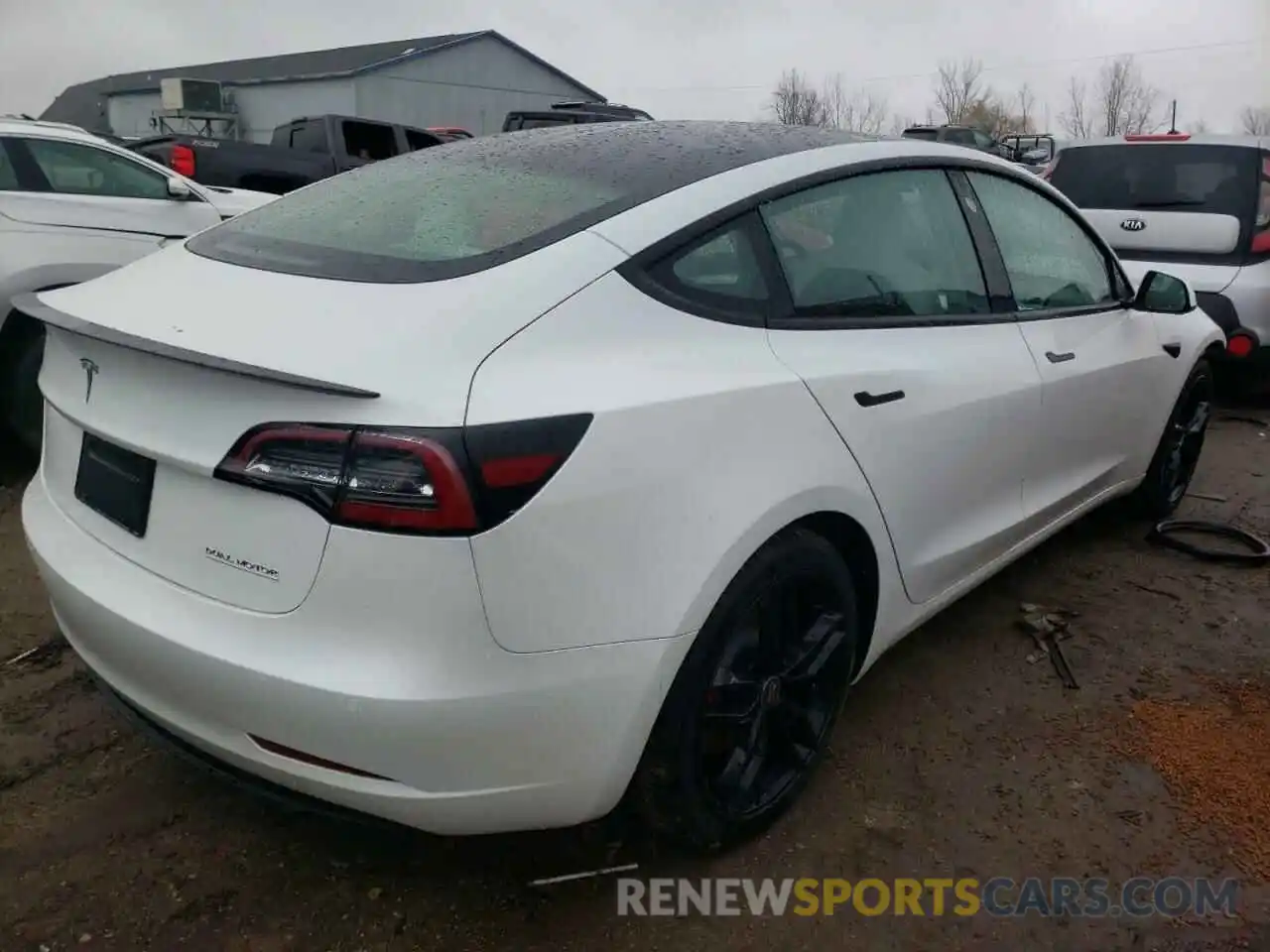 4 Photograph of a damaged car 5YJ3E1EC0MF082522 TESLA MODEL 3 2021