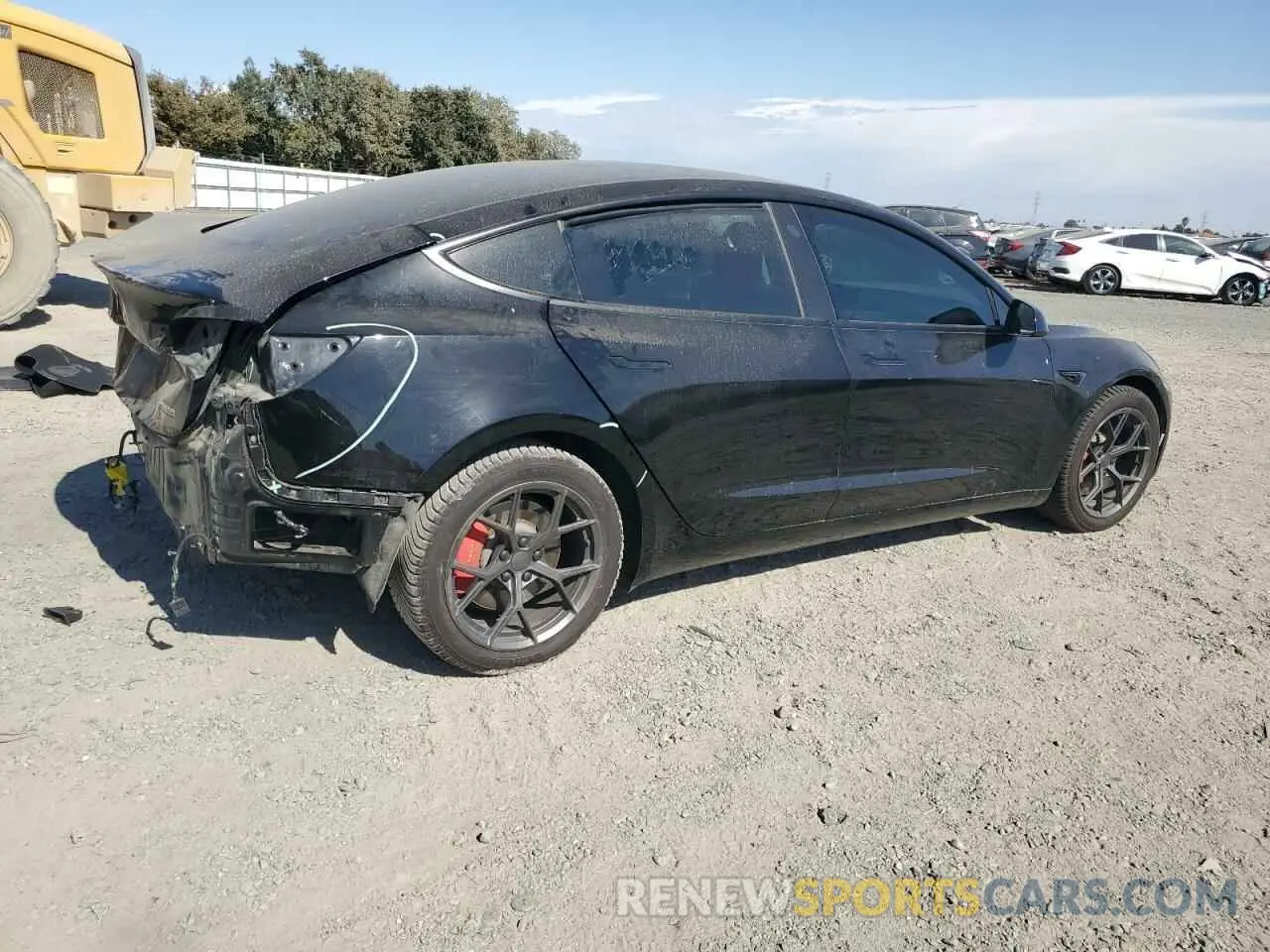 3 Photograph of a damaged car 5YJ3E1EC1MF005769 TESLA MODEL 3 2021