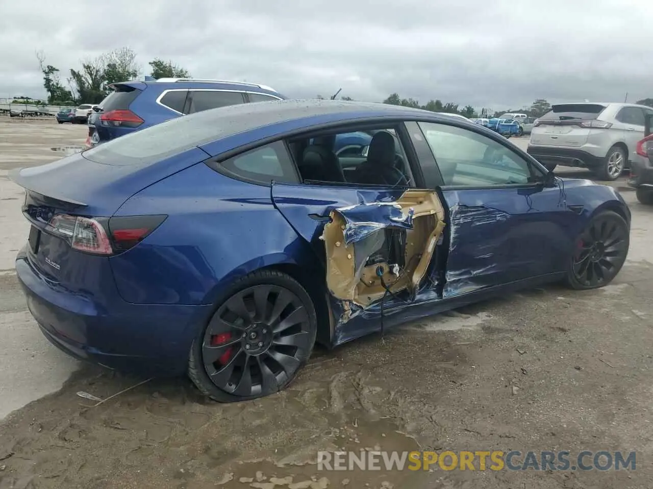 3 Photograph of a damaged car 5YJ3E1EC1MF044975 TESLA MODEL 3 2021