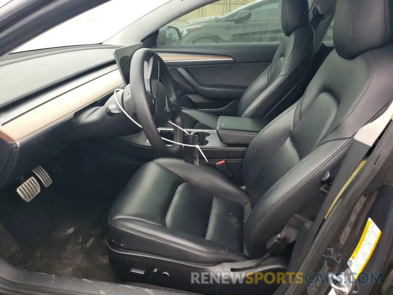 7 Photograph of a damaged car 5YJ3E1EC1MF074350 TESLA MODEL 3 2021