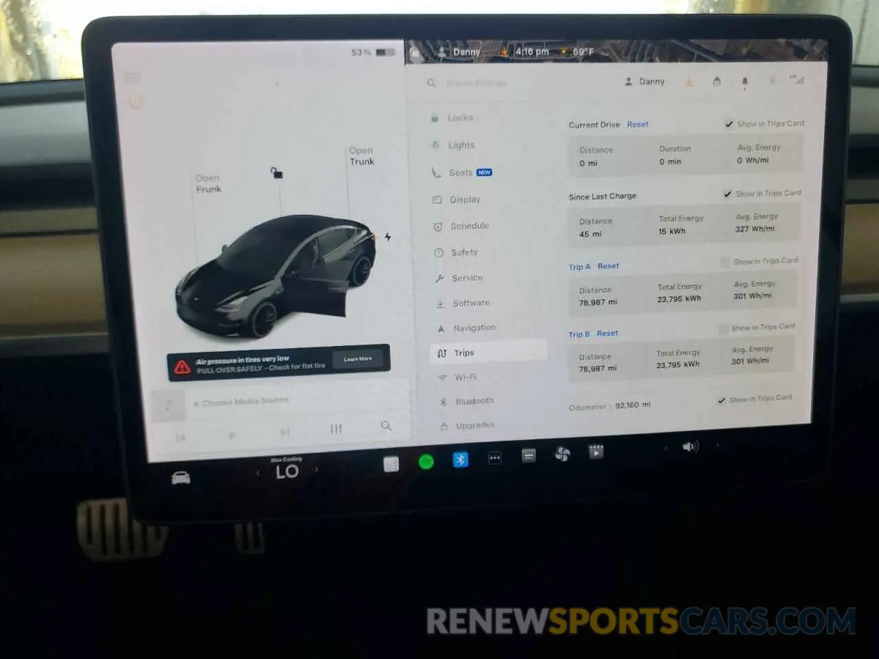 9 Photograph of a damaged car 5YJ3E1EC1MF849844 TESLA MODEL 3 2021