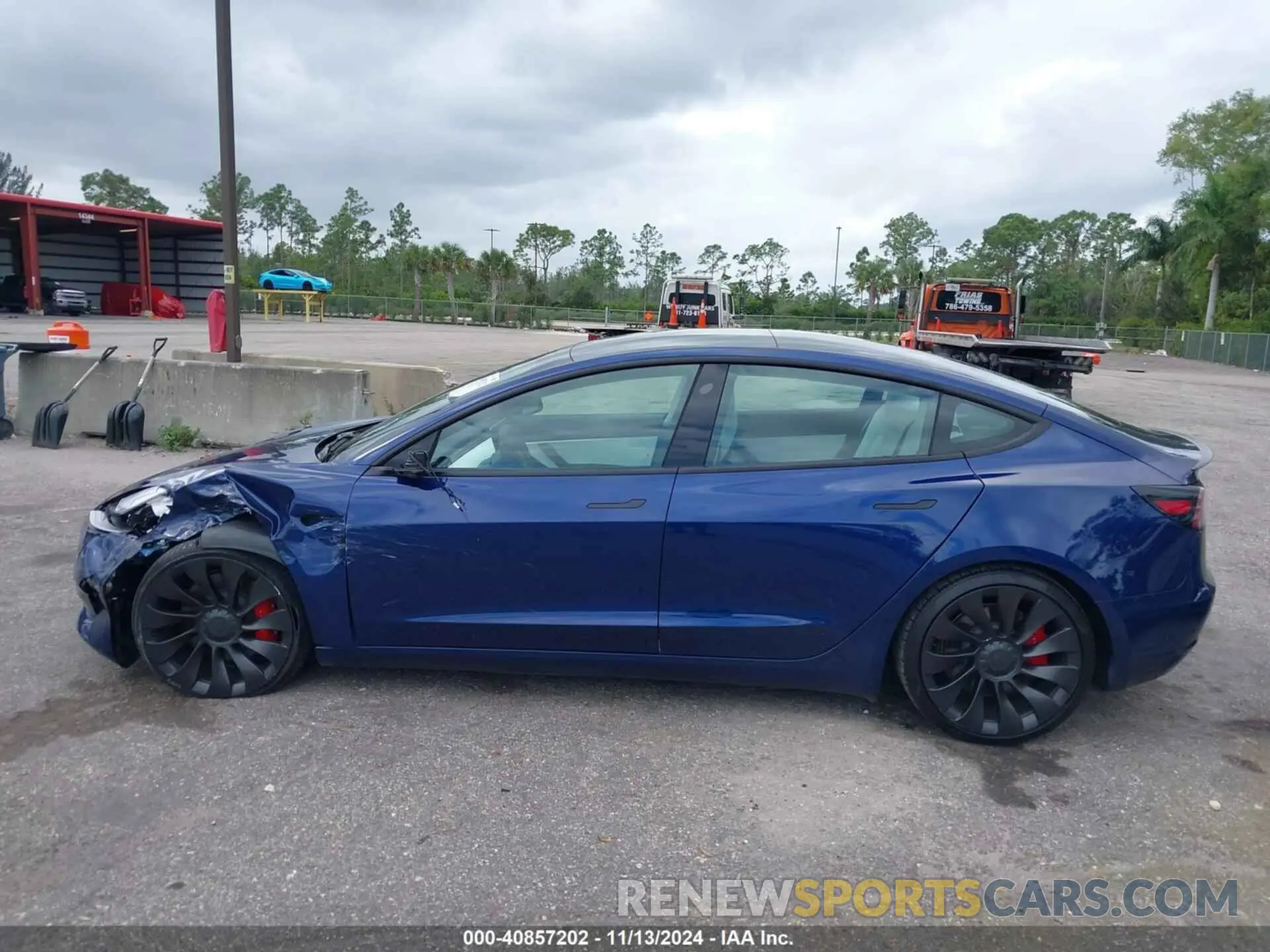 14 Photograph of a damaged car 5YJ3E1EC1MF919276 TESLA MODEL 3 2021