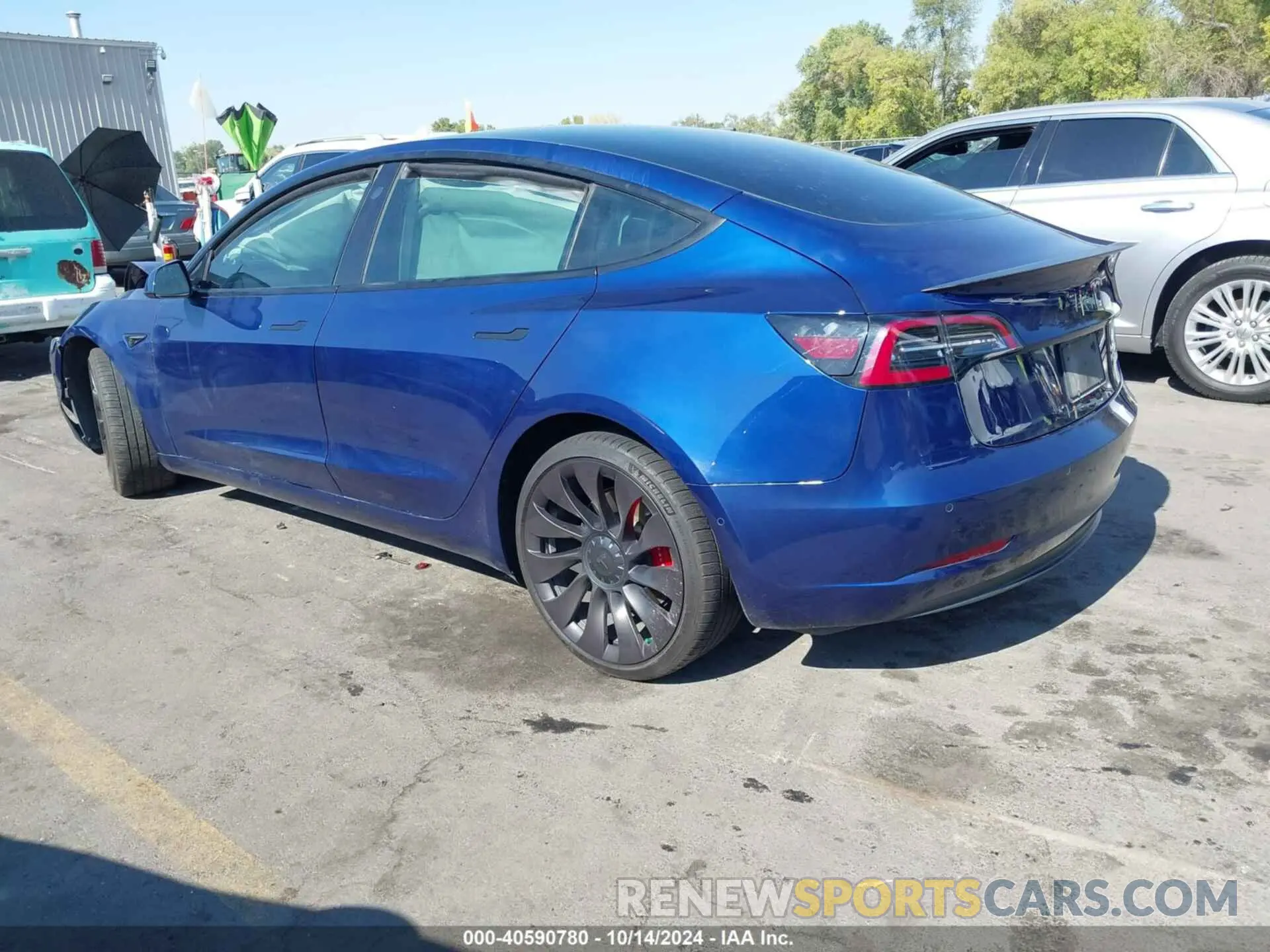 3 Photograph of a damaged car 5YJ3E1EC1MF984872 TESLA MODEL 3 2021