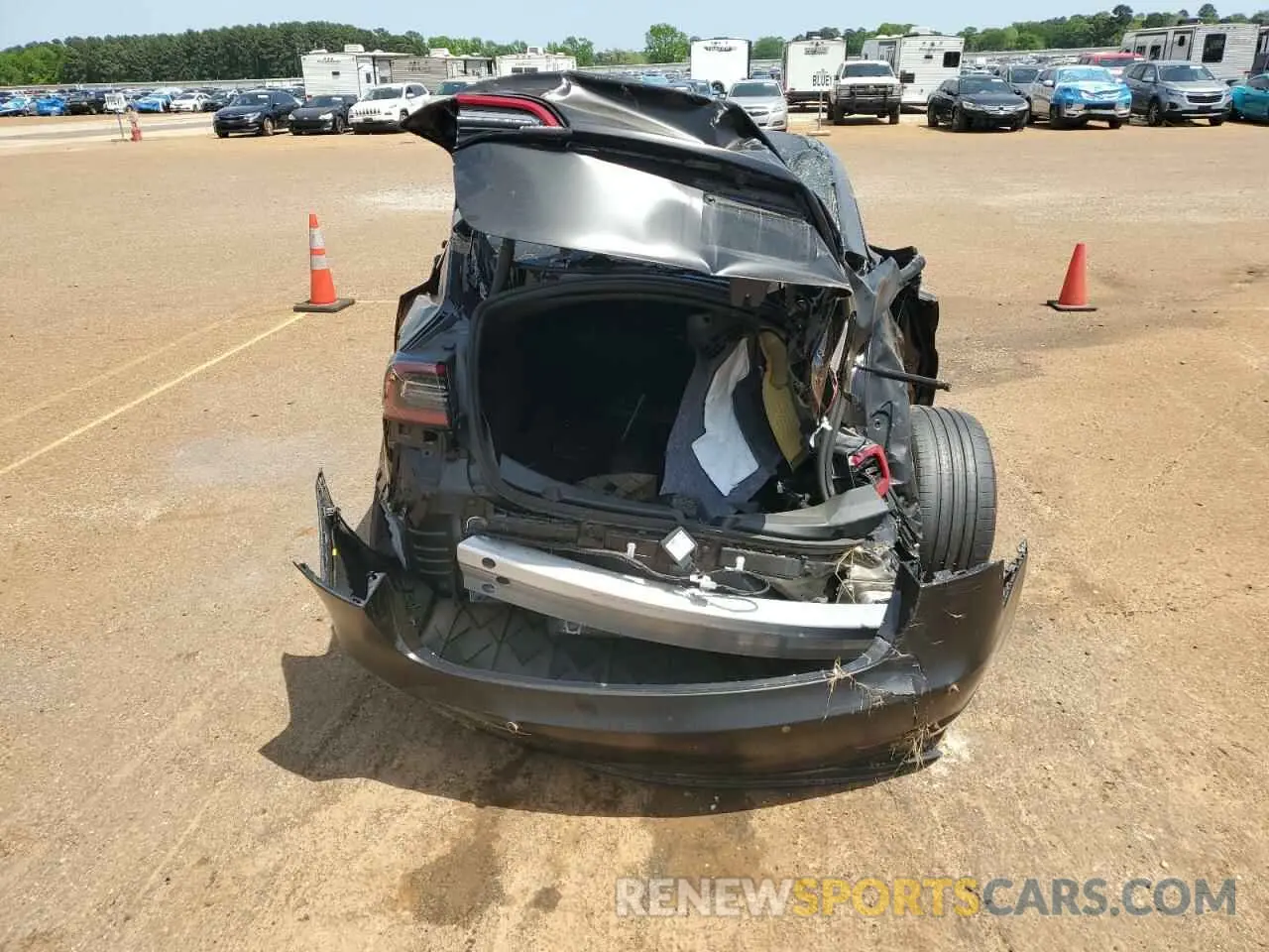 6 Photograph of a damaged car 5YJ3E1EC2MF055810 TESLA MODEL 3 2021