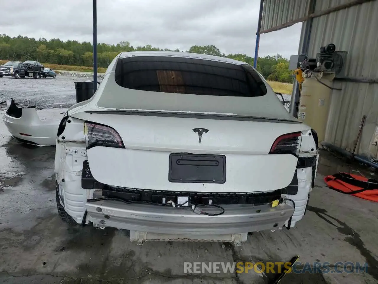 6 Photograph of a damaged car 5YJ3E1EC2MF061168 TESLA MODEL 3 2021