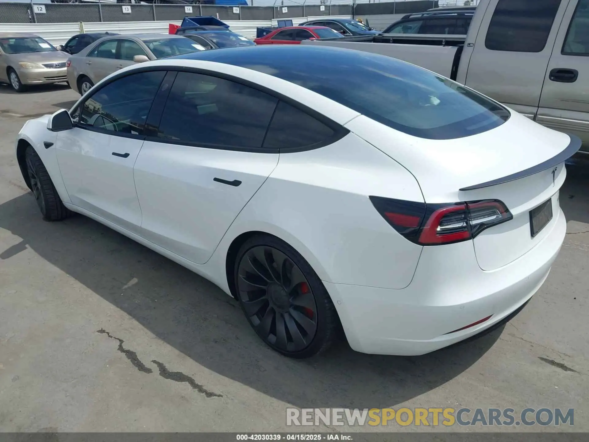 3 Photograph of a damaged car 5YJ3E1EC2MF084594 TESLA MODEL 3 2021