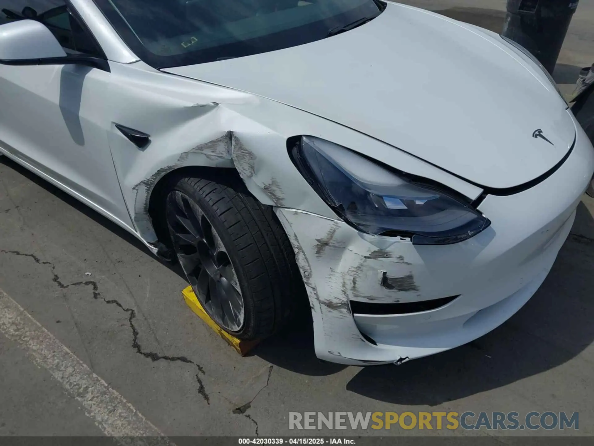 6 Photograph of a damaged car 5YJ3E1EC2MF084594 TESLA MODEL 3 2021