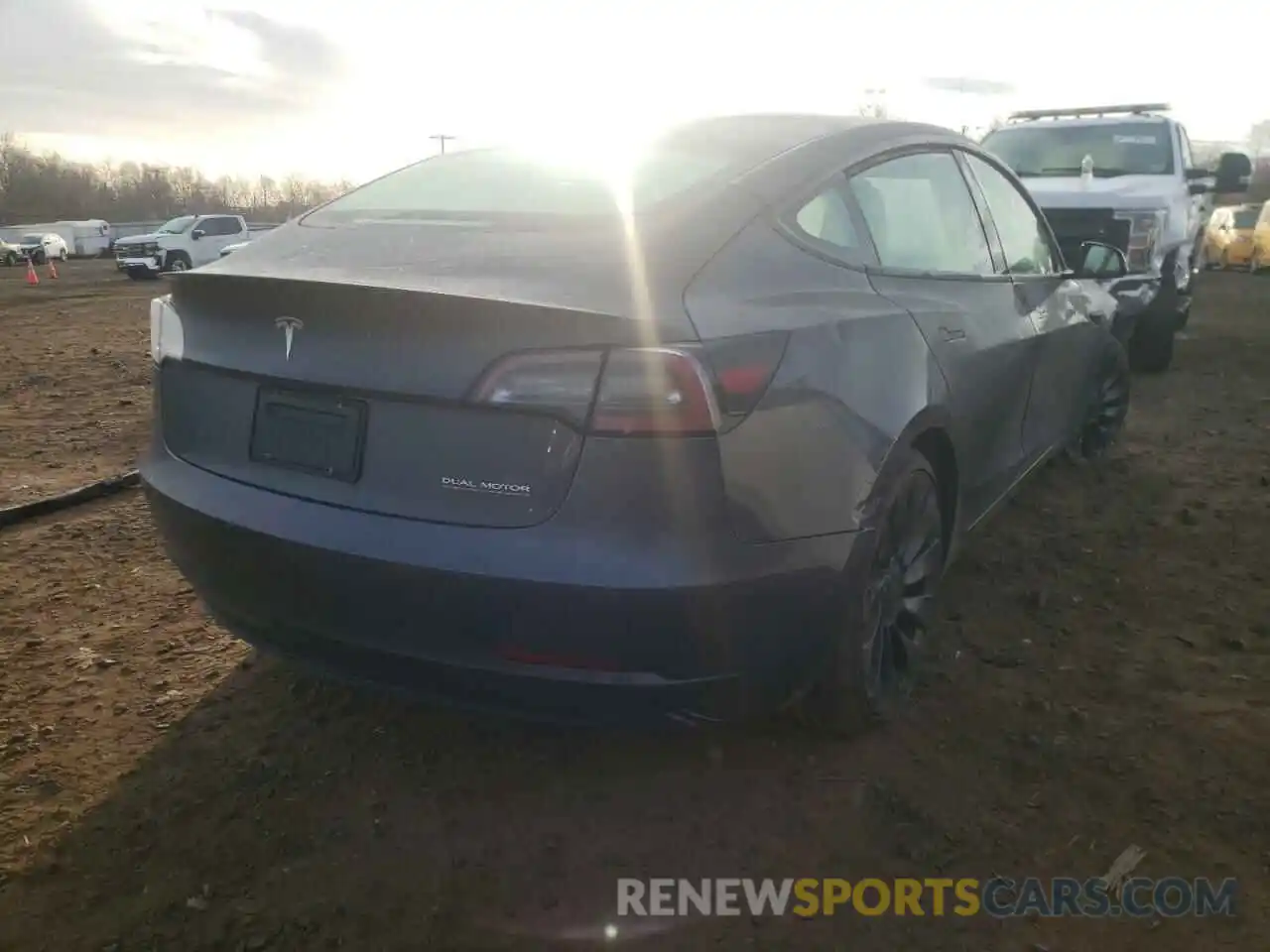 4 Photograph of a damaged car 5YJ3E1EC2MF981141 TESLA MODEL 3 2021