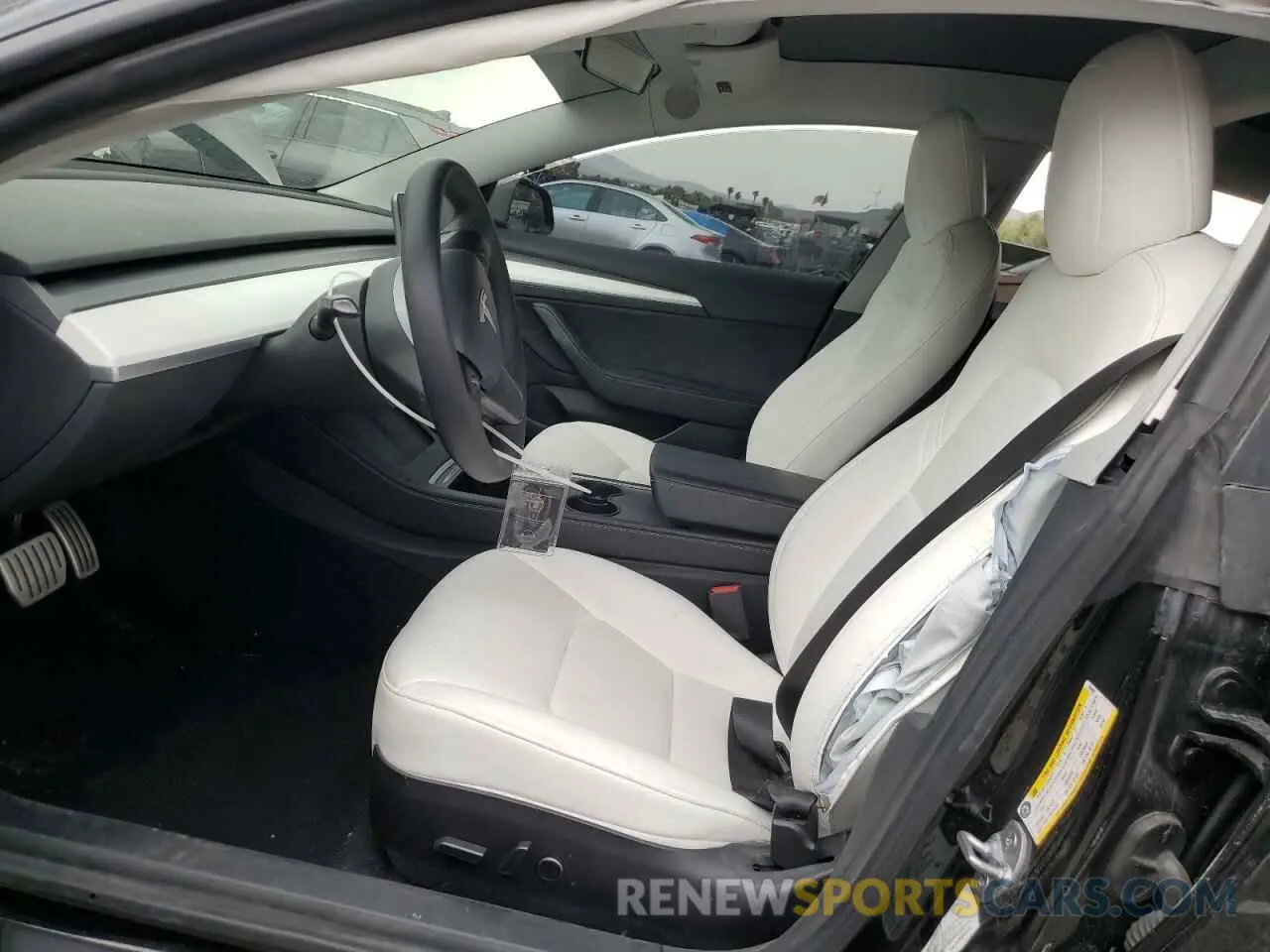 7 Photograph of a damaged car 5YJ3E1EC2MF984962 TESLA MODEL 3 2021